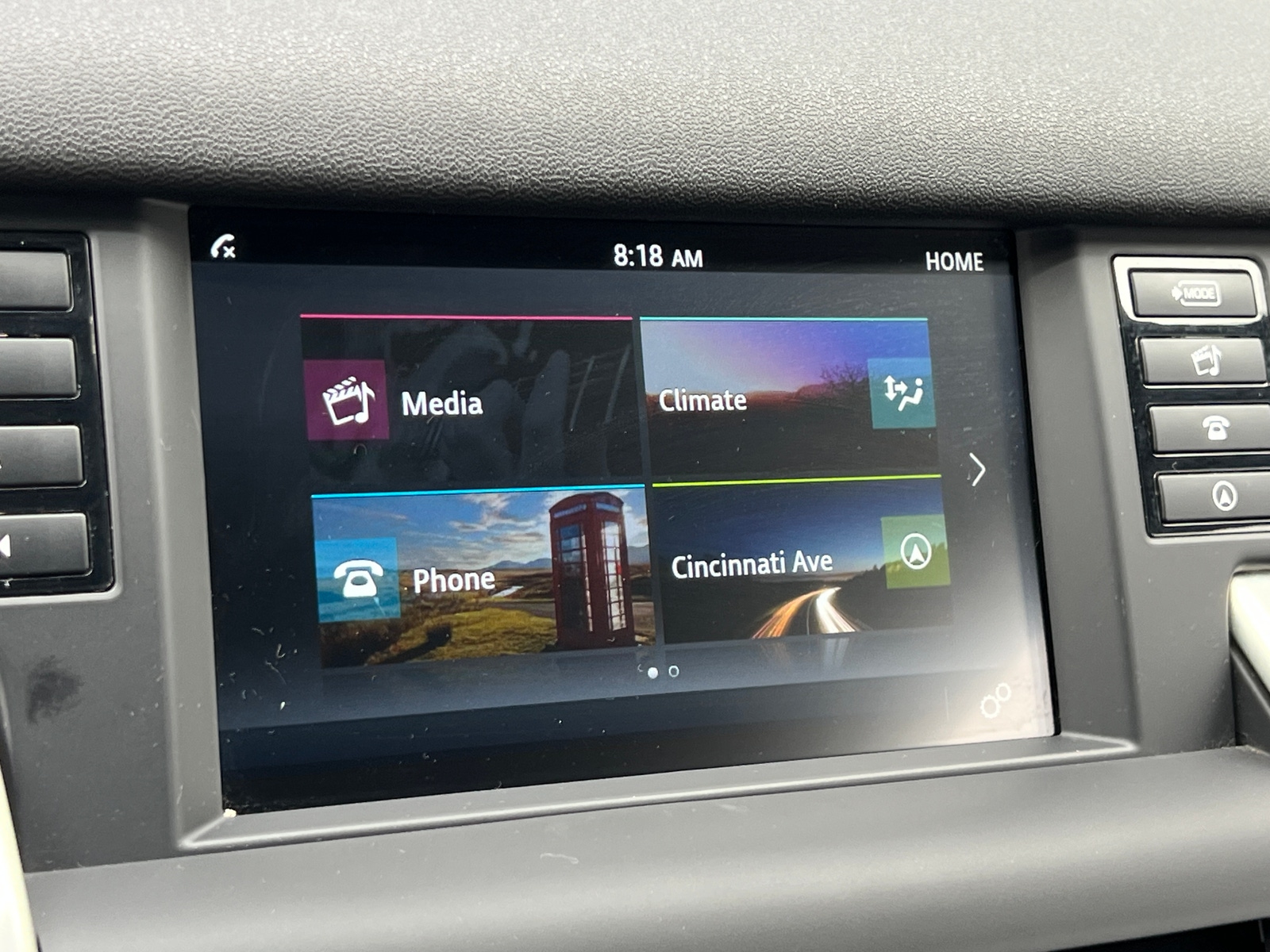 Thumbnail: 2019 Land Rover Discovery Sport - 3