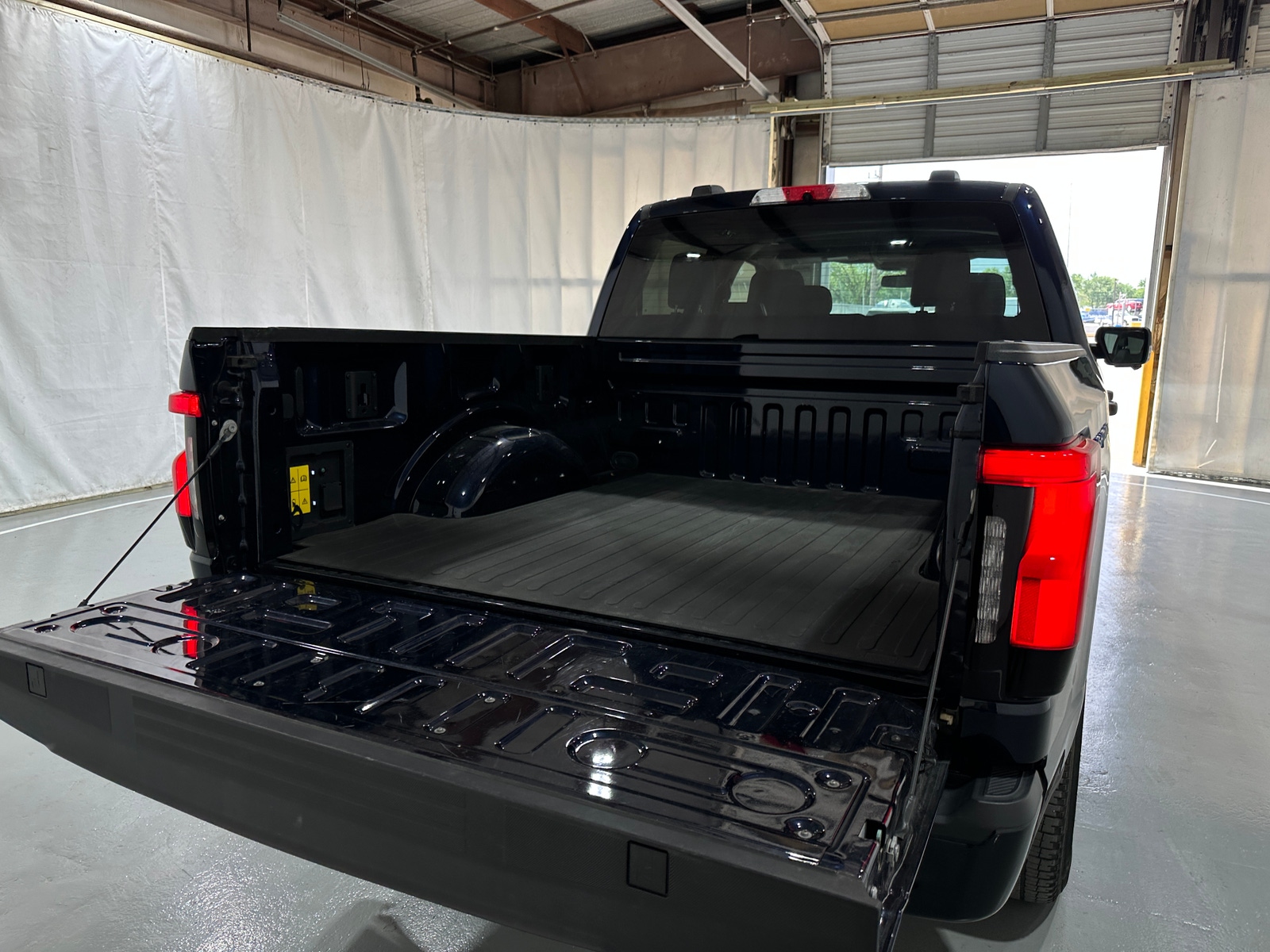 Thumbnail: 2023 Ford F-150 - 7