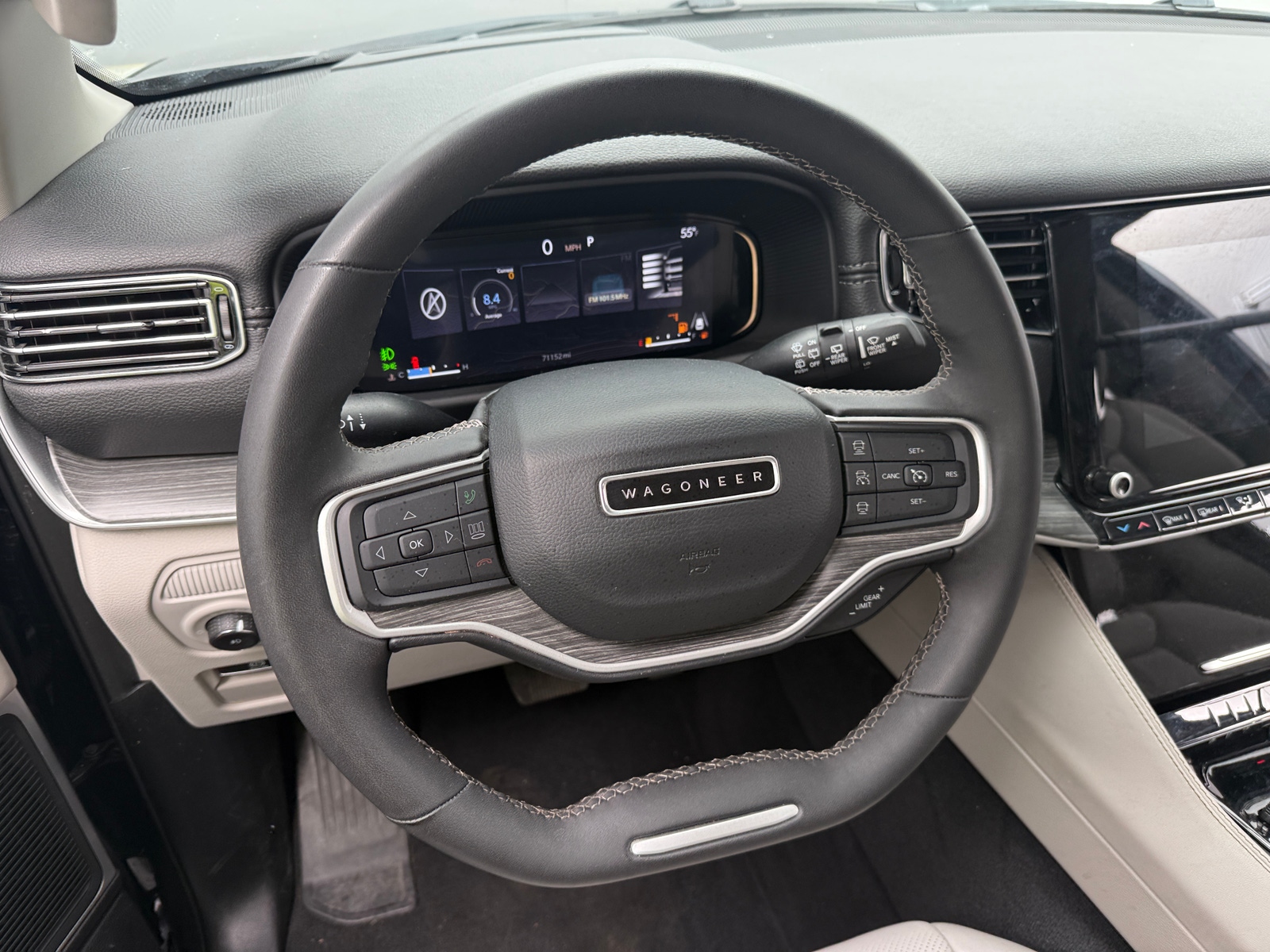 Thumbnail: 2023 Jeep Wagoneer - 4