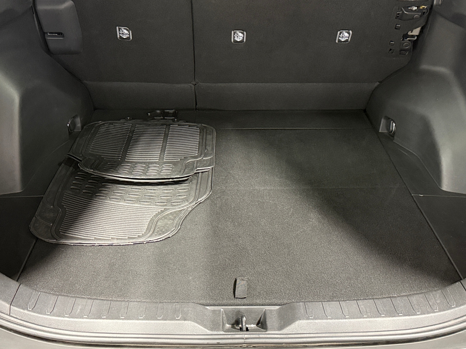 Thumbnail: 2025 Toyota RAV4 - 7