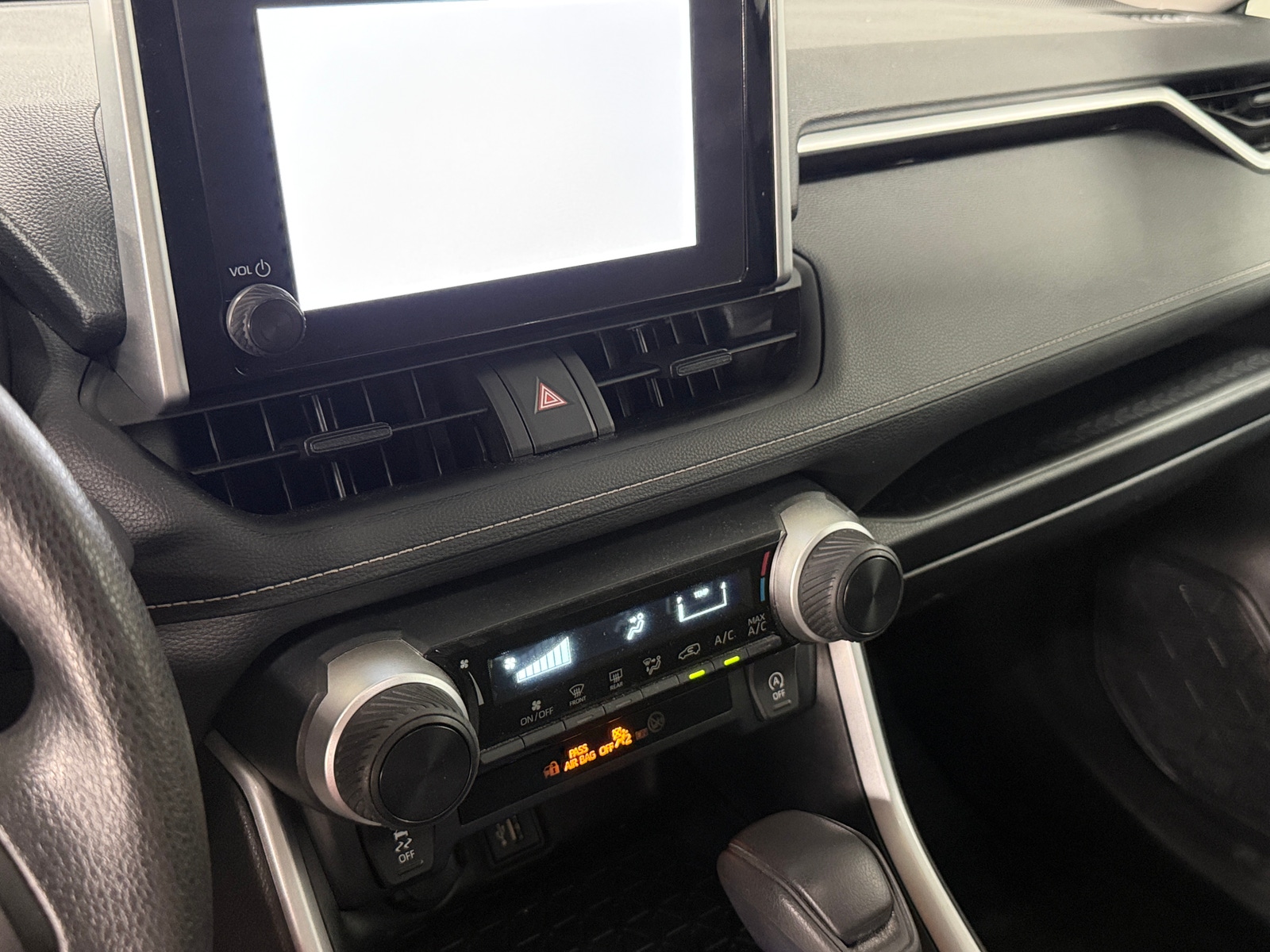 Thumbnail: 2024 Toyota RAV4 - 4