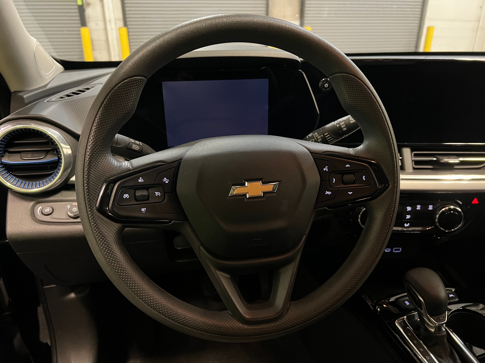 Thumbnail: 2025 Chevrolet Trax - 5