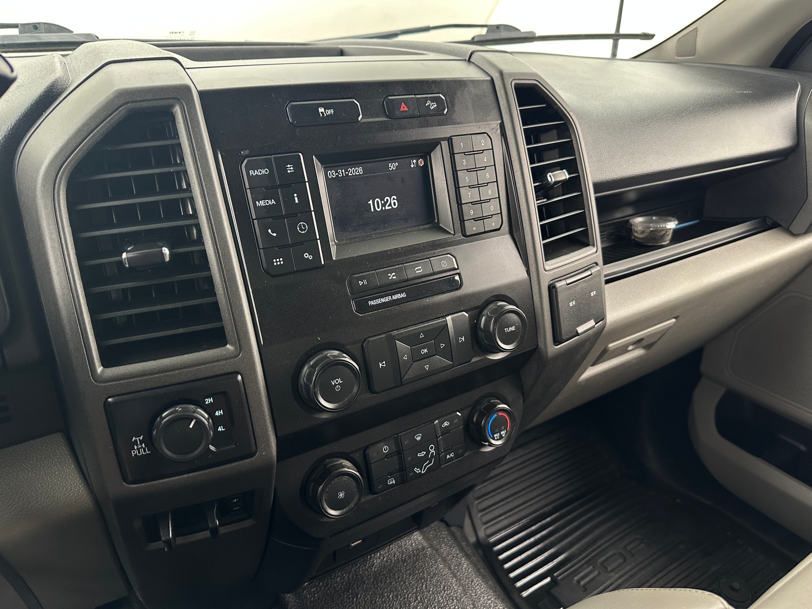 Thumbnail: 2022 Ford Econoline - 4