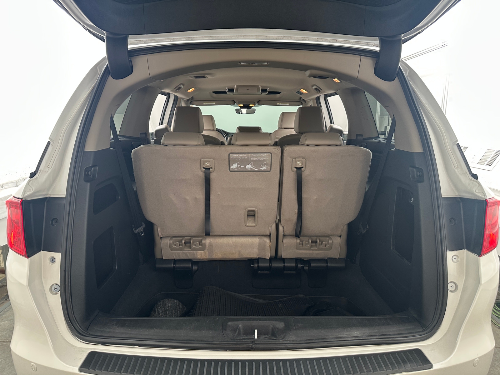 Thumbnail: 2021 Honda Odyssey - 6