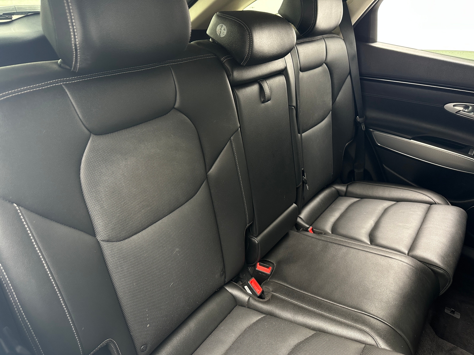 Thumbnail: 2022 Genesis GV70 - 5