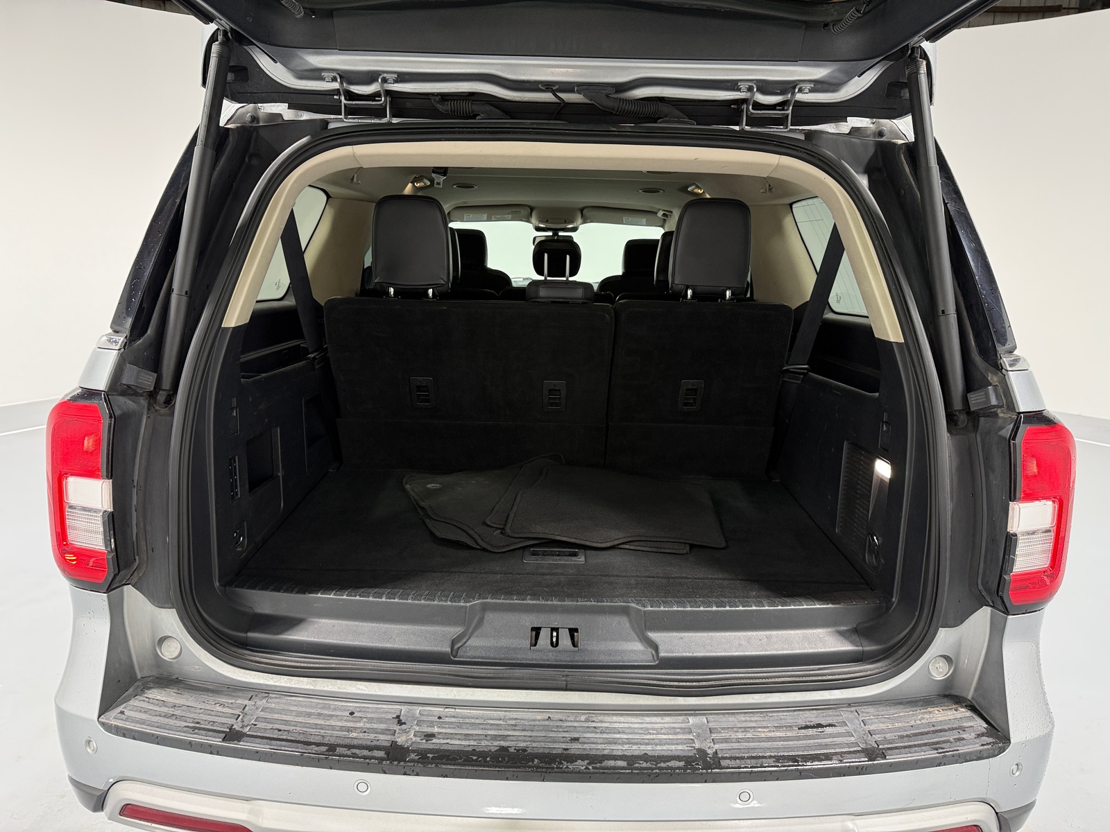 Thumbnail: 2023 Ford Expedition MAX - 6