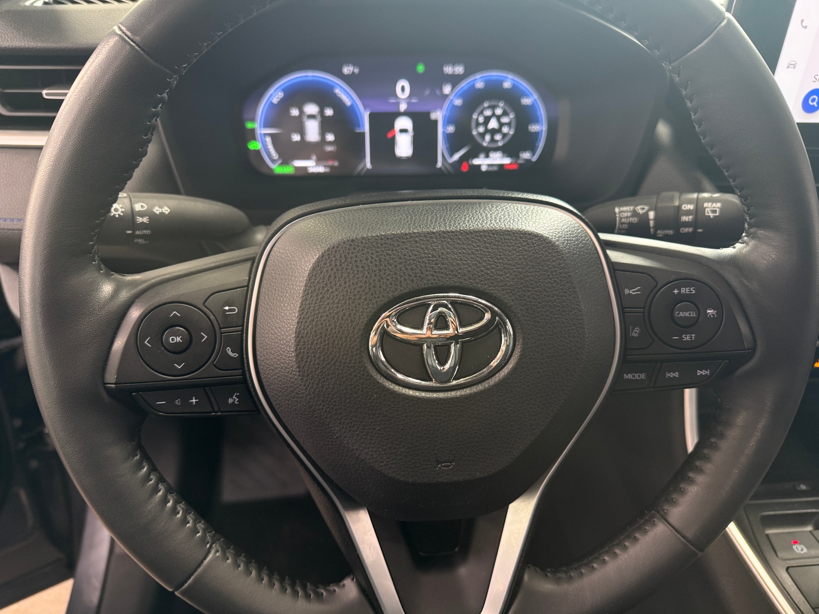 Thumbnail: 2023 Toyota RAV4 - 4