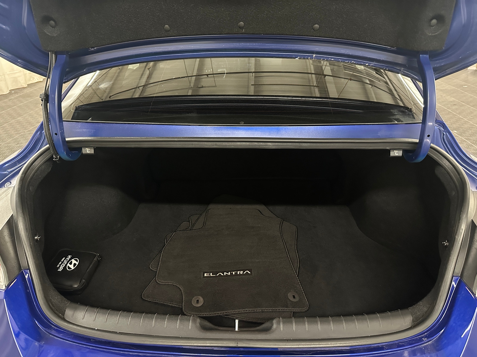 Thumbnail: 2023 Hyundai Elantra - 7