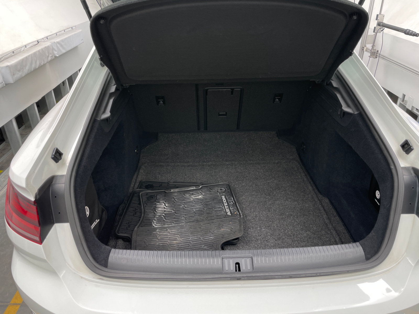 Thumbnail: 2020 Volkswagen Arteon - 6