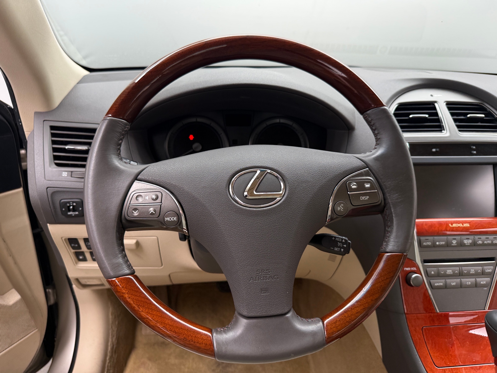 Thumbnail: 2010 Lexus ES - 4