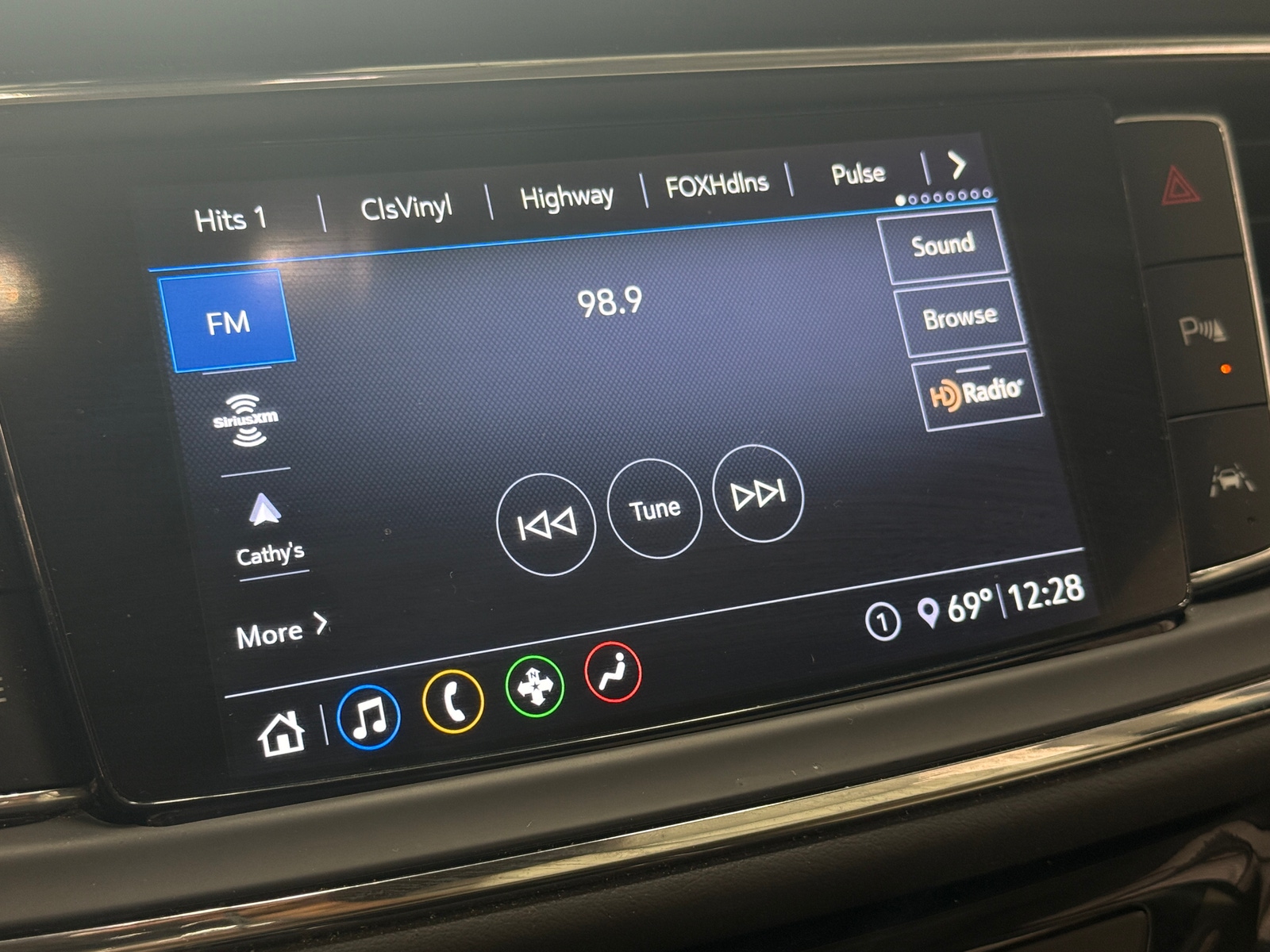 Thumbnail: 2021 Buick Enclave - 3