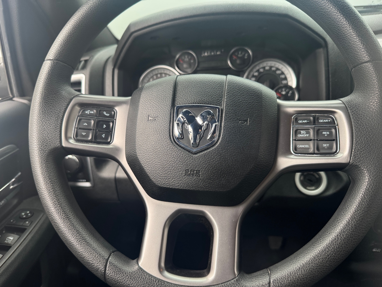 Thumbnail: 2021 RAM 1500 Classic - 5