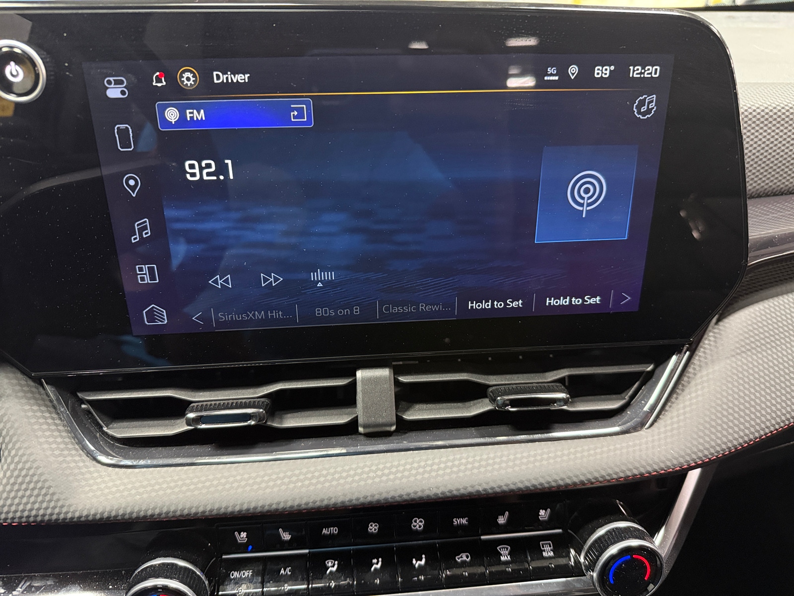 Thumbnail: 2025 Chevrolet Equinox - 3