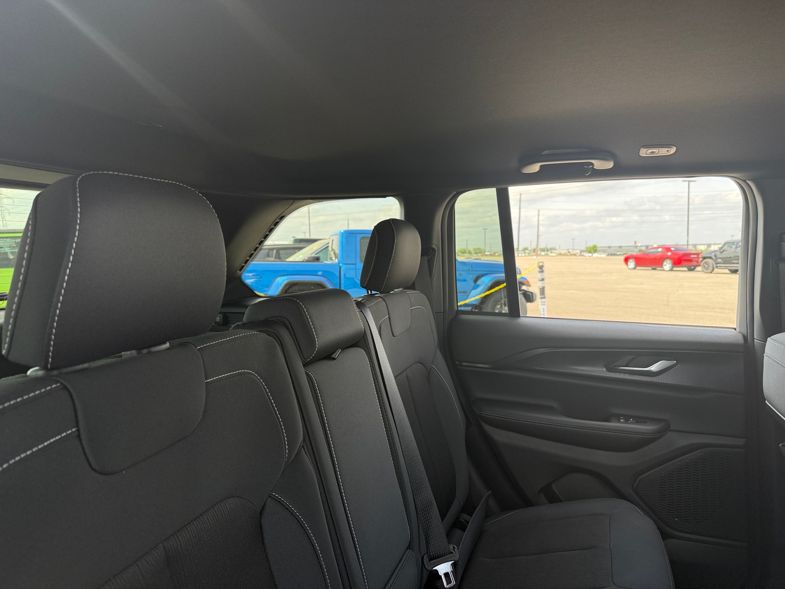 Thumbnail: 2026 Jeep Grand Cherokee - 6