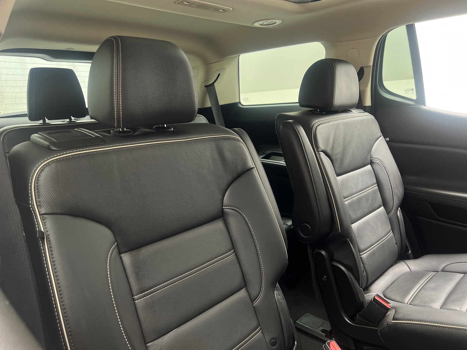 Thumbnail: 2023 GMC Acadia - 5