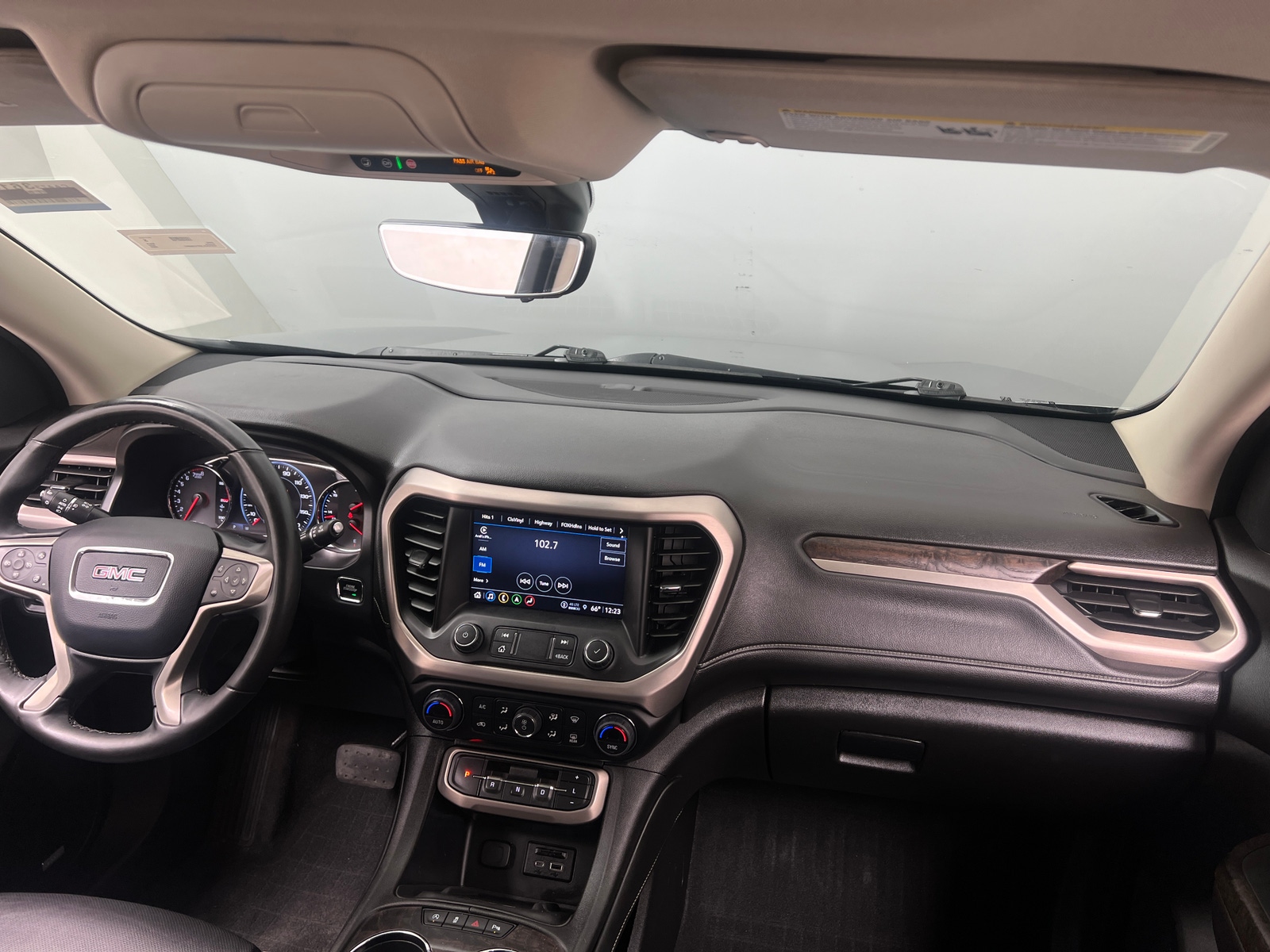 Thumbnail: 2023 GMC Acadia - 2