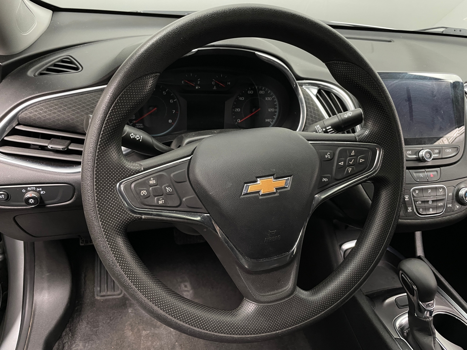 Thumbnail: 2021 Chevrolet Malibu - 5