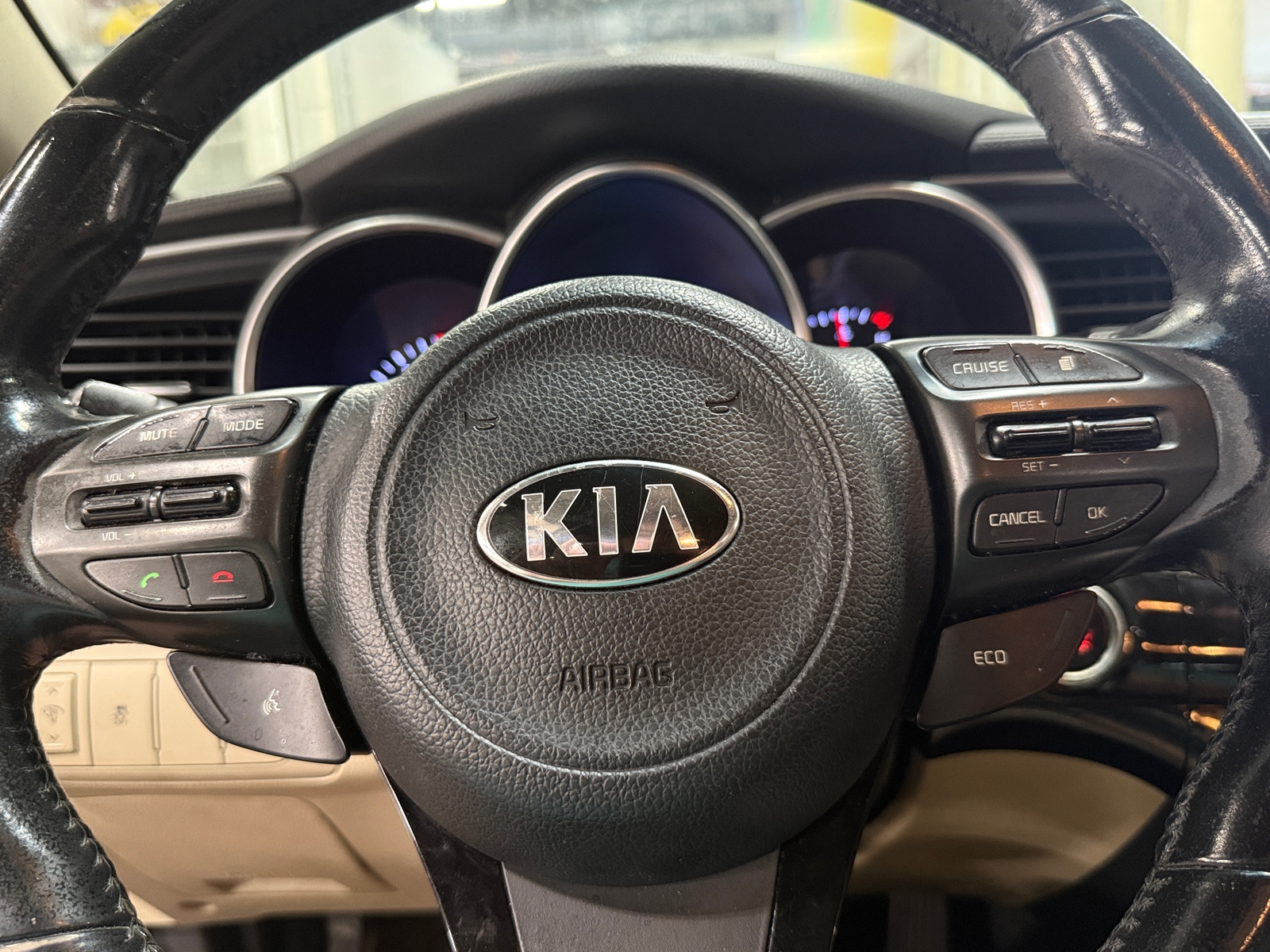 Thumbnail: 2014 Kia Optima - 4