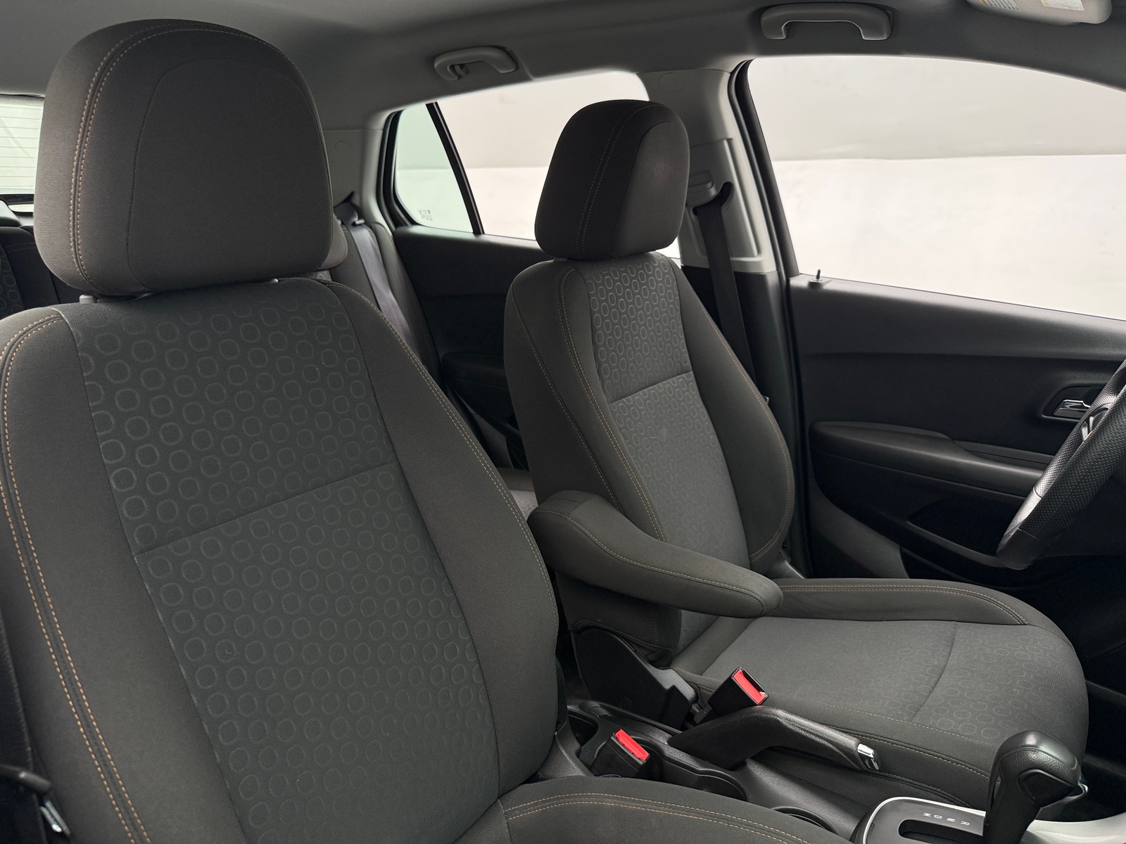 Thumbnail: 2018 Chevrolet Trax - 2