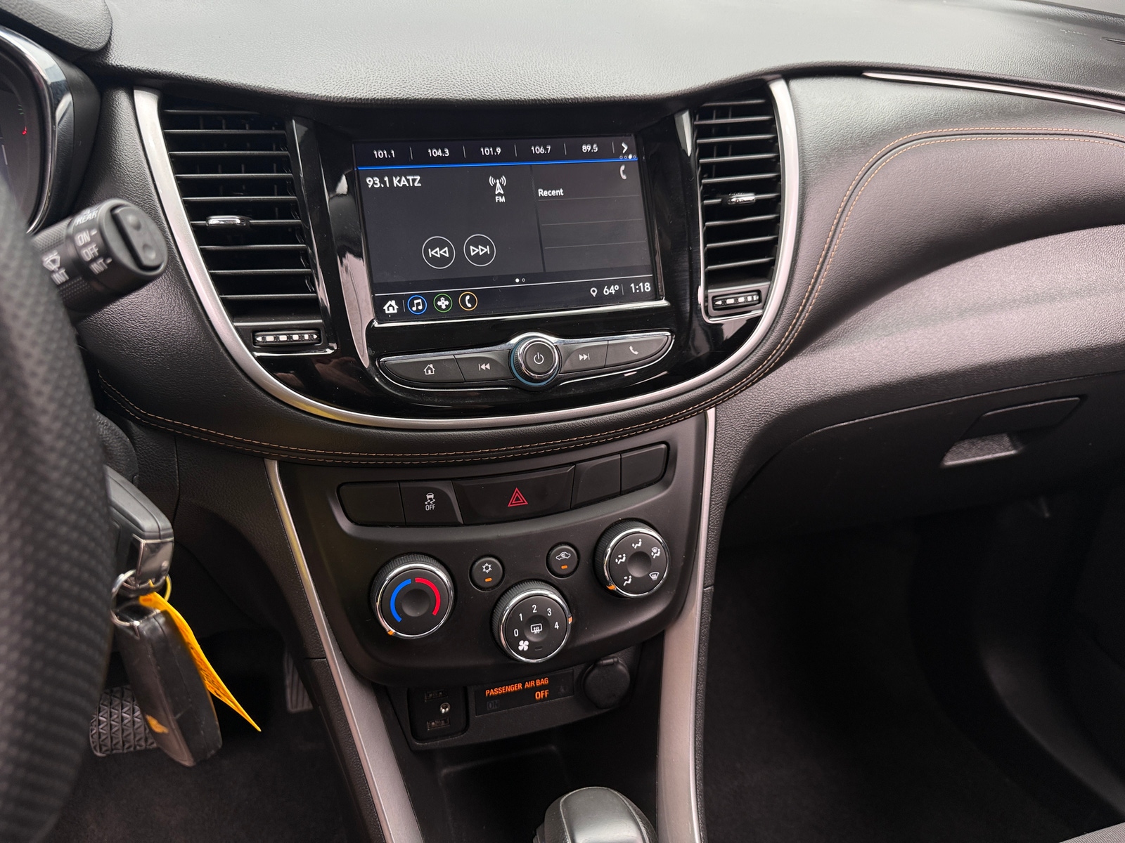 Thumbnail: 2018 Chevrolet Trax - 4