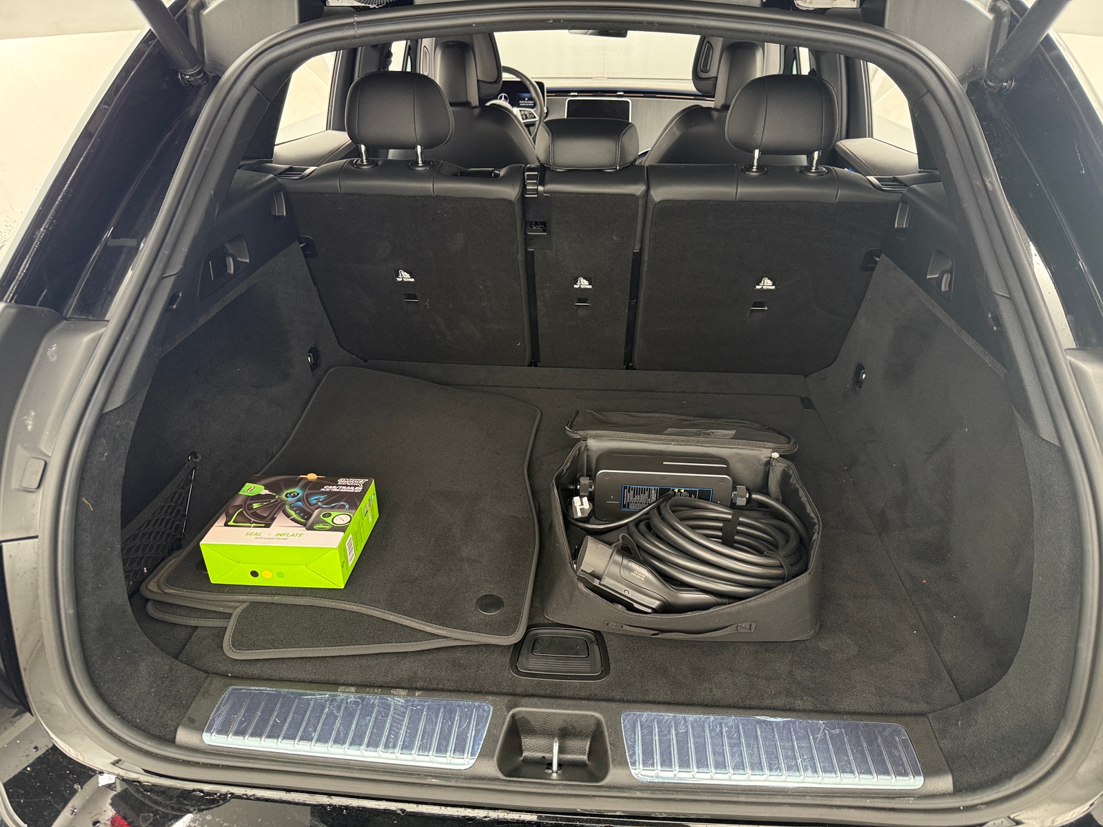 Thumbnail: 2025 Mercedes-Benz EQE - 6