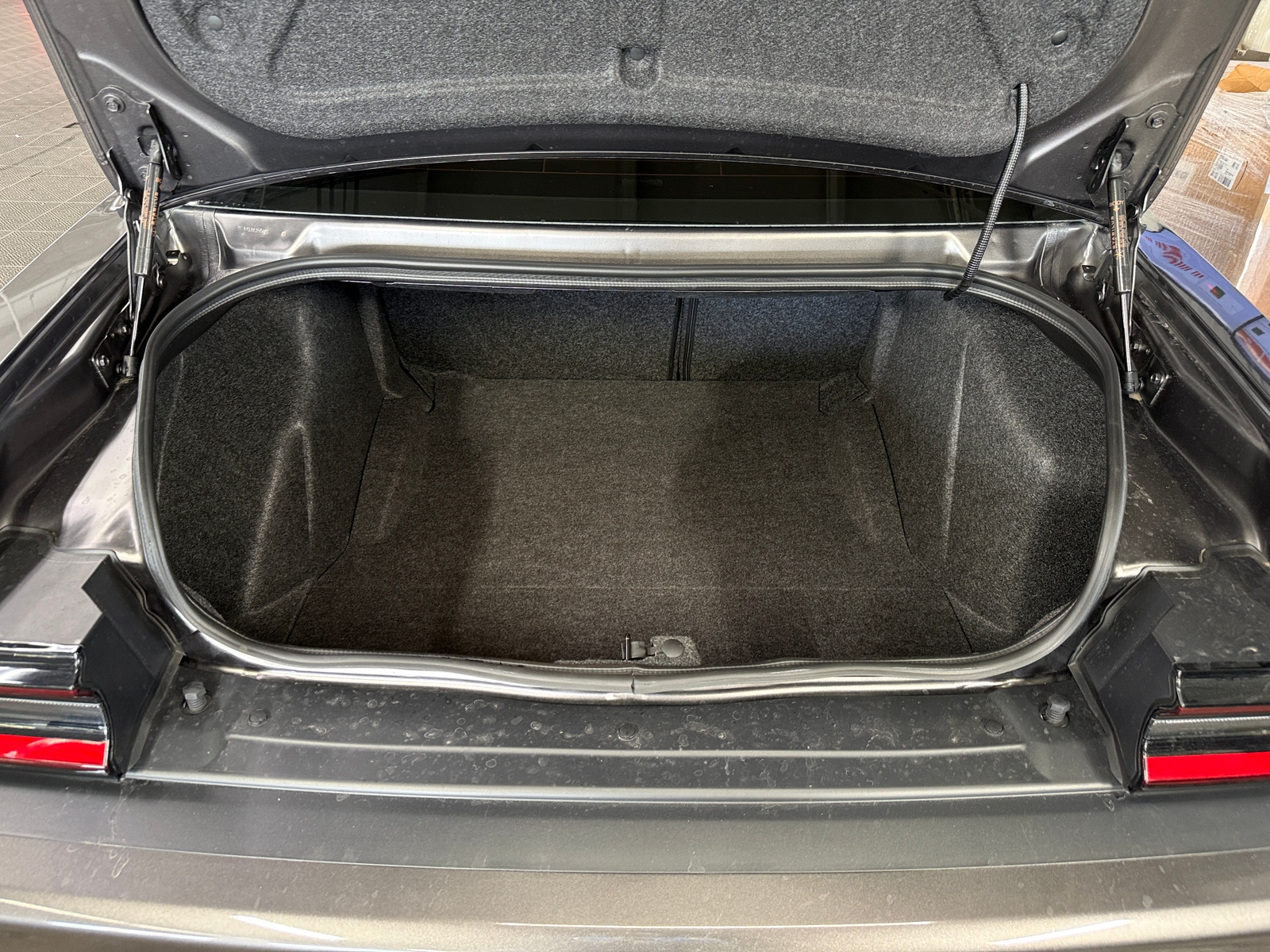 Thumbnail: 2022 Dodge Challenger - 4