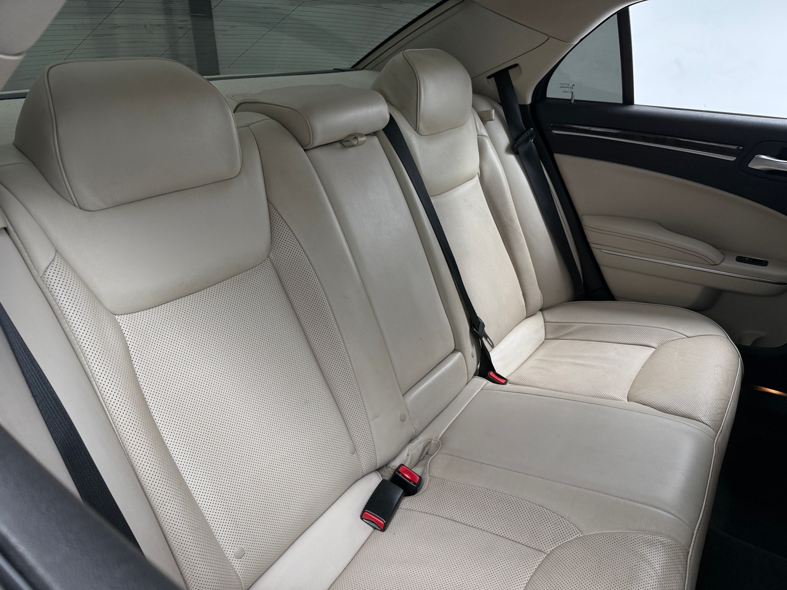 Thumbnail: 2015 Chrysler 300 - 6