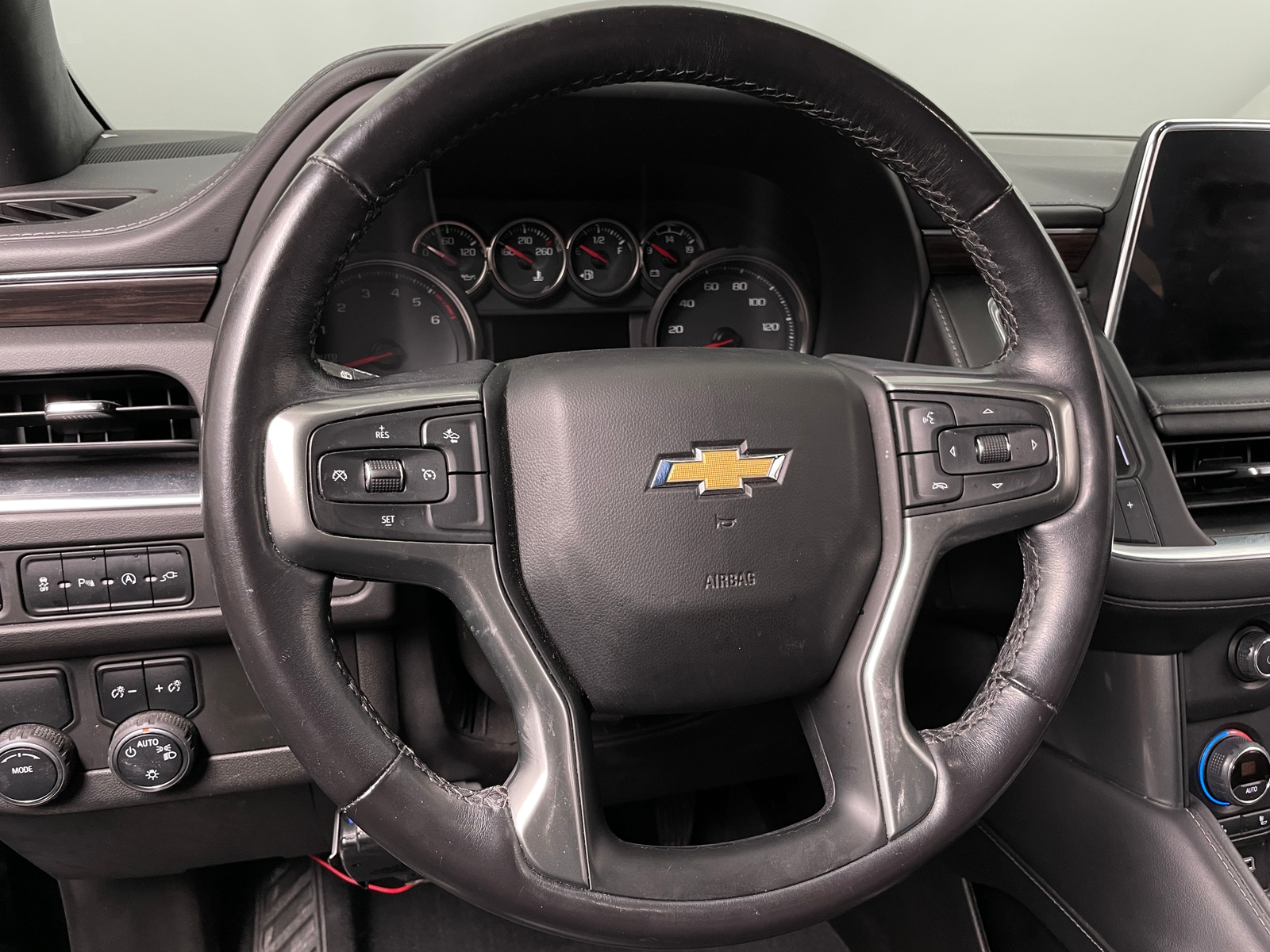 Thumbnail: 2021 Chevrolet Tahoe - 4