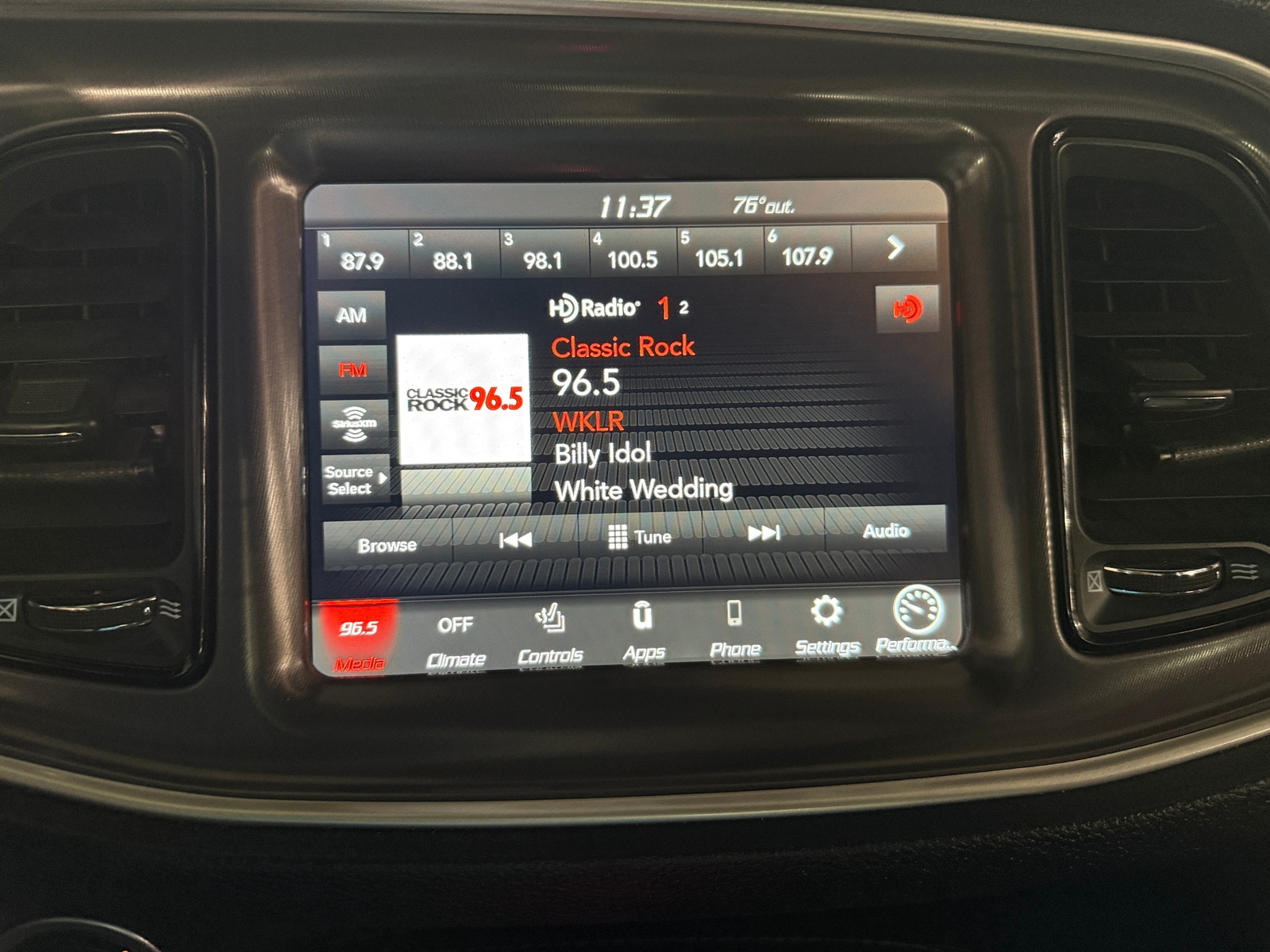 Thumbnail: 2021 Dodge Challenger - 4