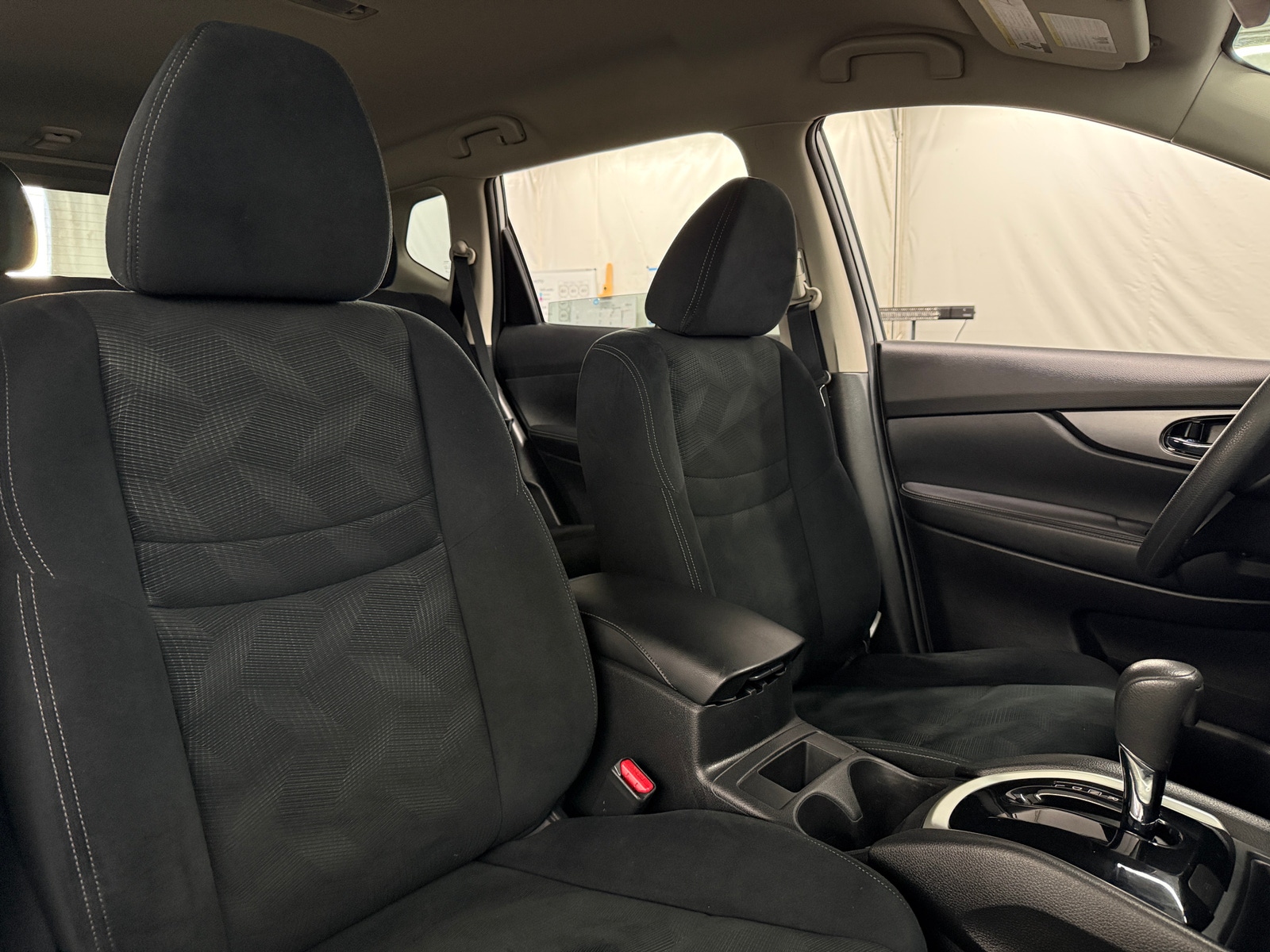 Thumbnail: 2016 Nissan Rogue - 2