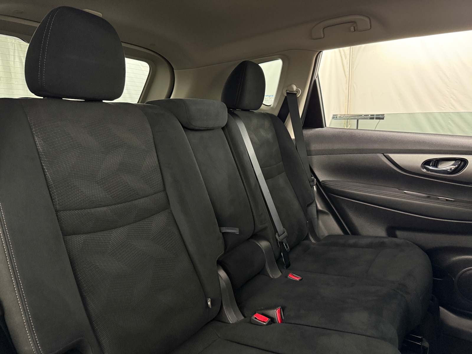 Thumbnail: 2016 Nissan Rogue - 6