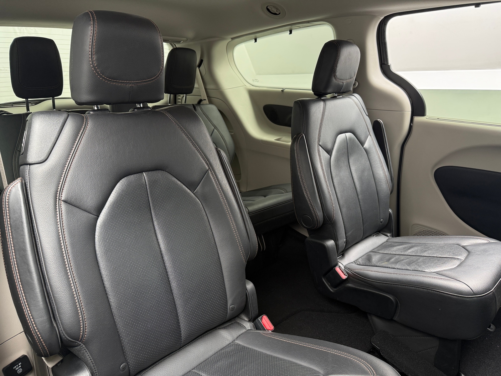 Thumbnail: 2017 Chrysler Pacifica - 5