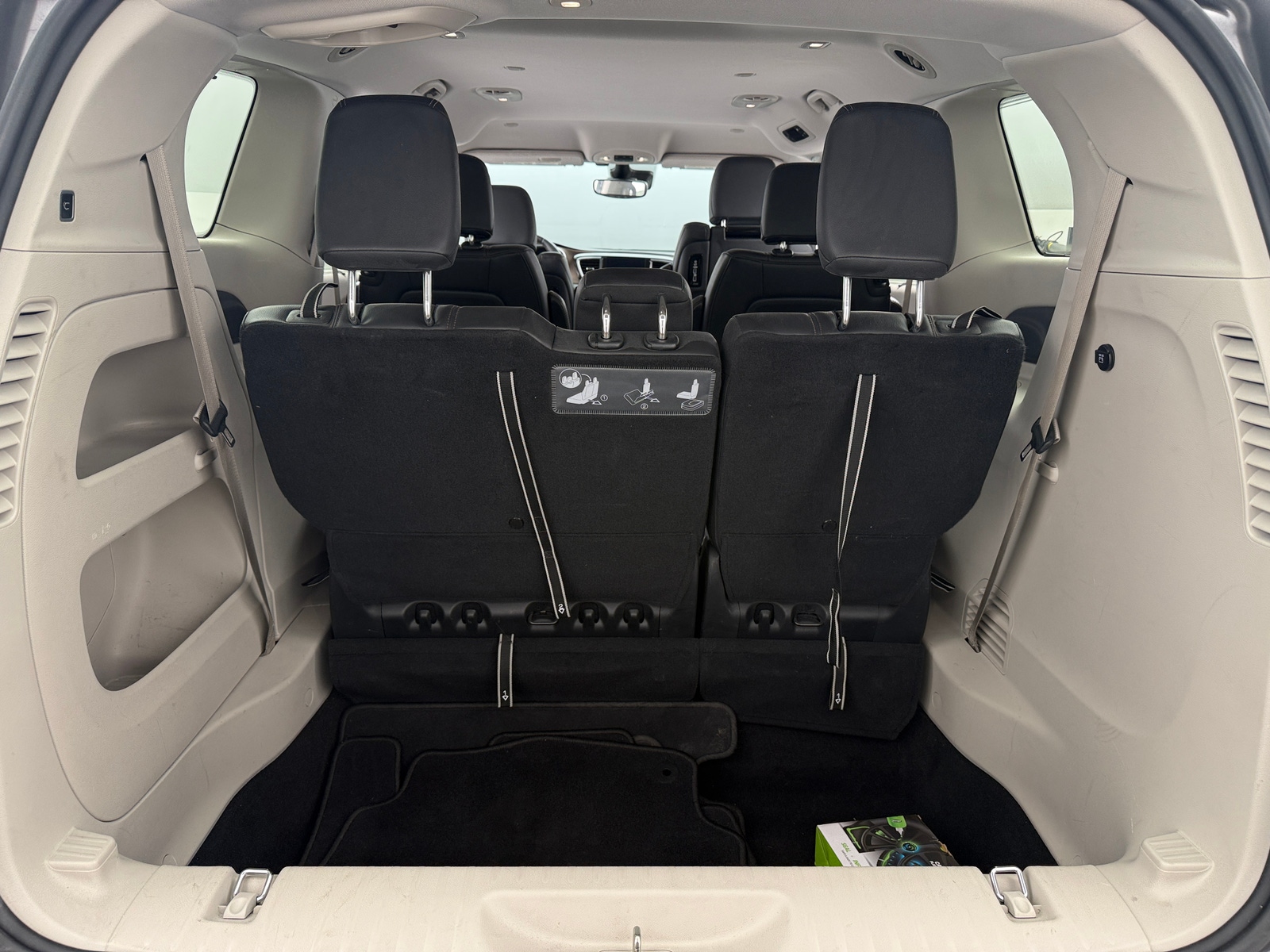 Thumbnail: 2017 Chrysler Pacifica - 6