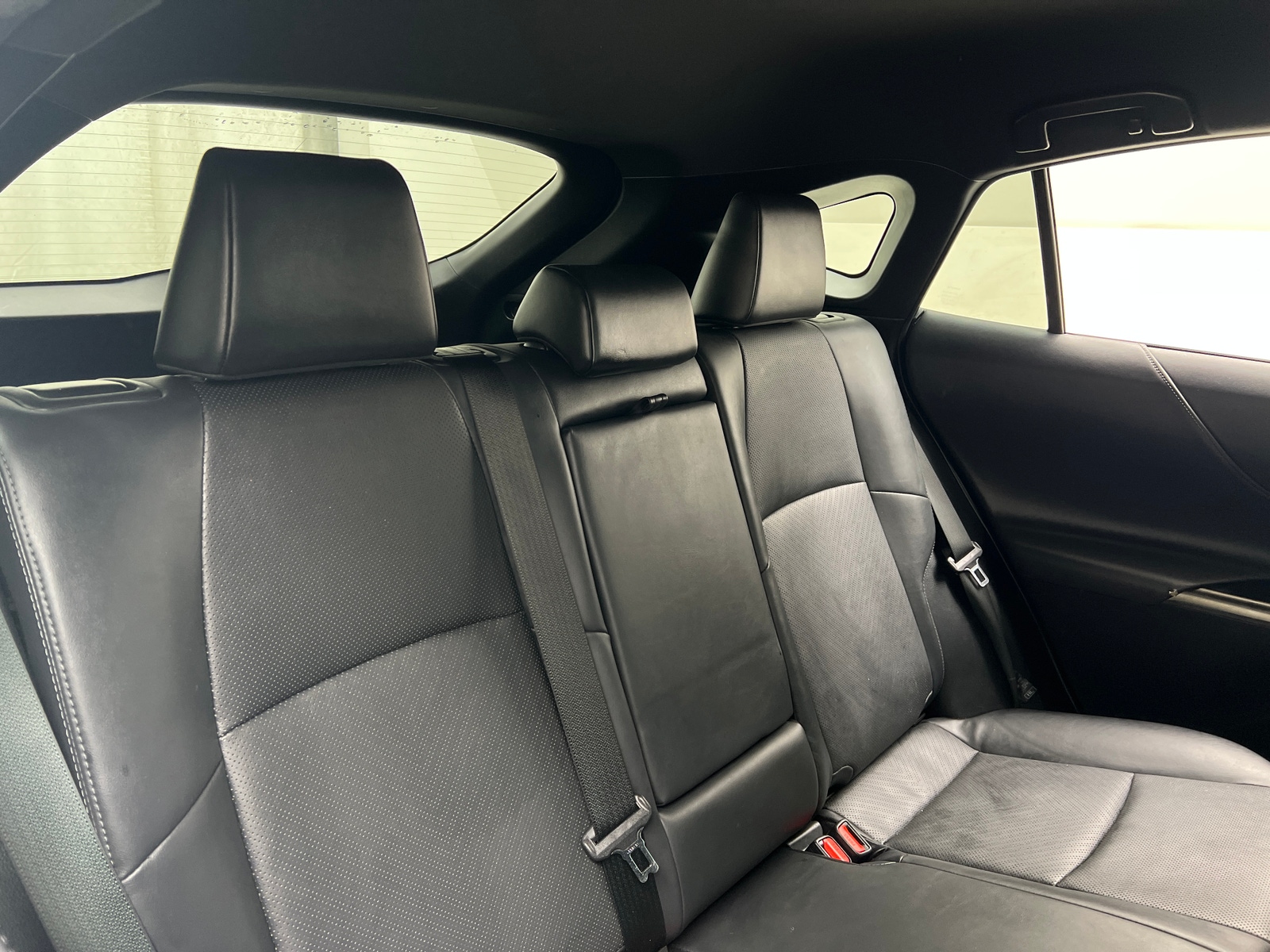 Thumbnail: 2021 Toyota Venza - 6