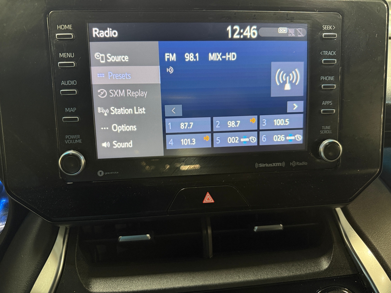 Thumbnail: 2021 Toyota Venza - 4