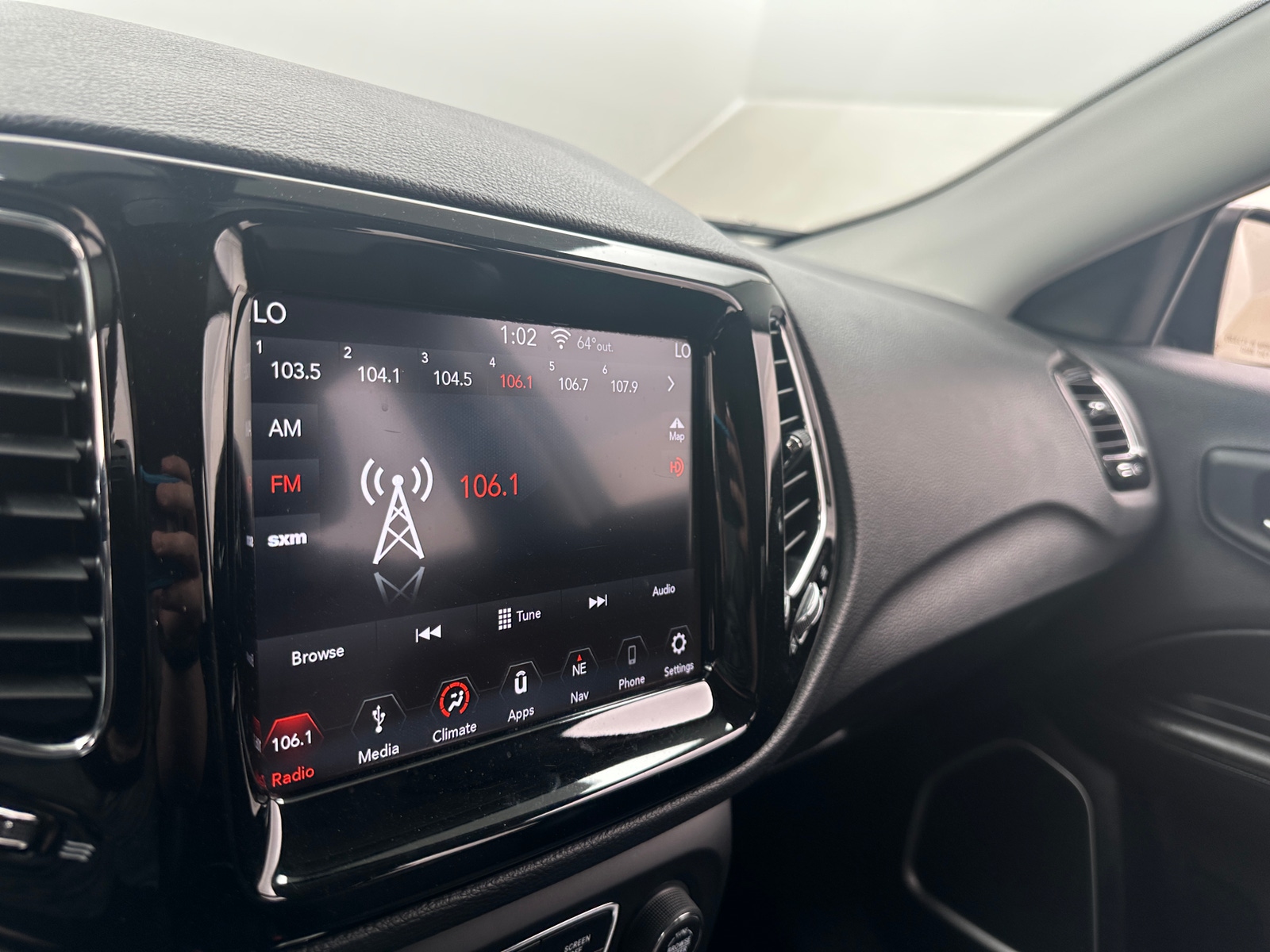 Thumbnail: 2019 Jeep Compass - 3