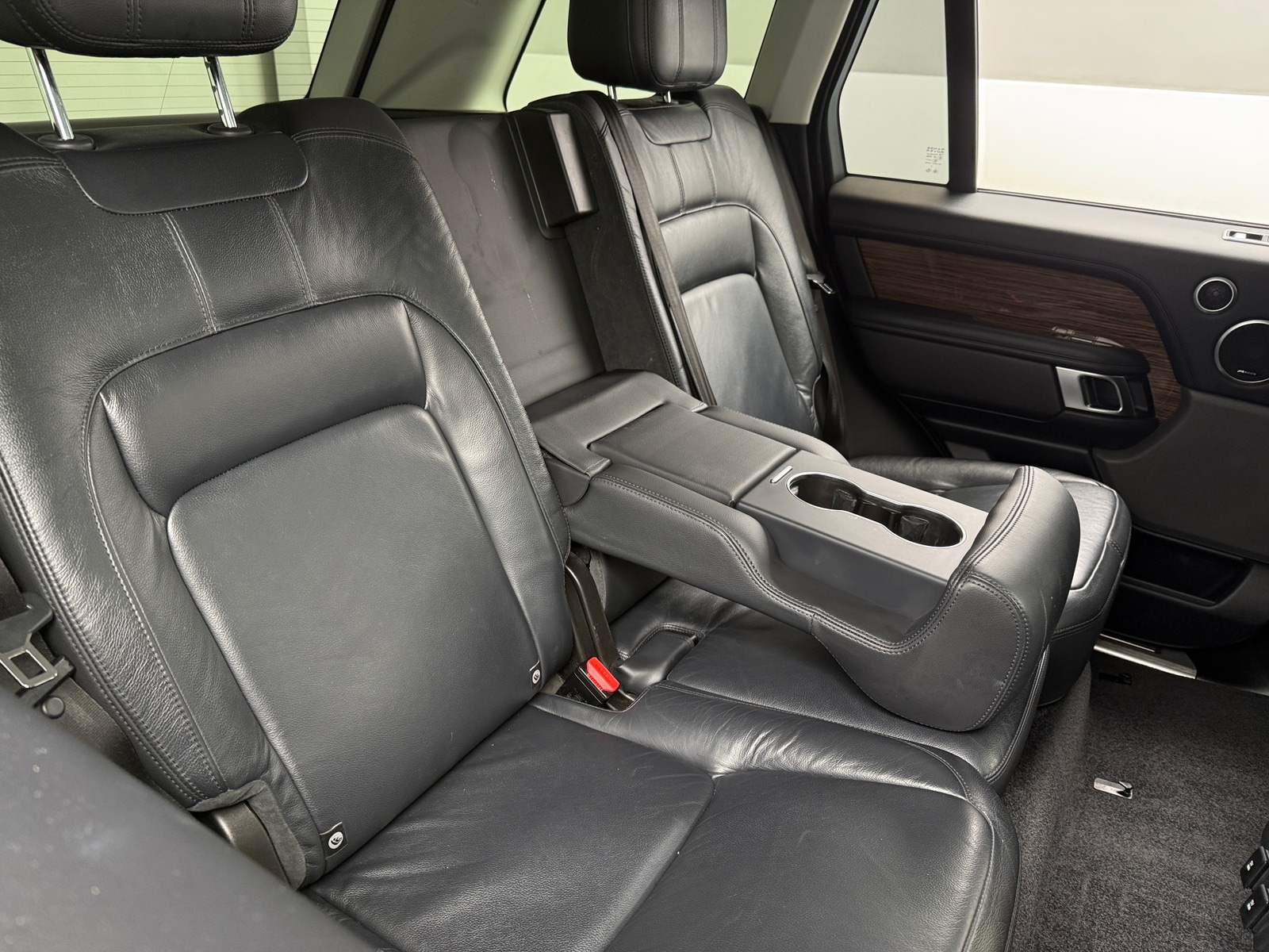 Thumbnail: 2019 Land Rover Range Rover - 5