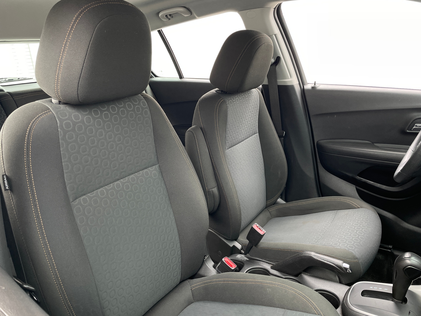 Thumbnail: 2020 Chevrolet Trax - 2