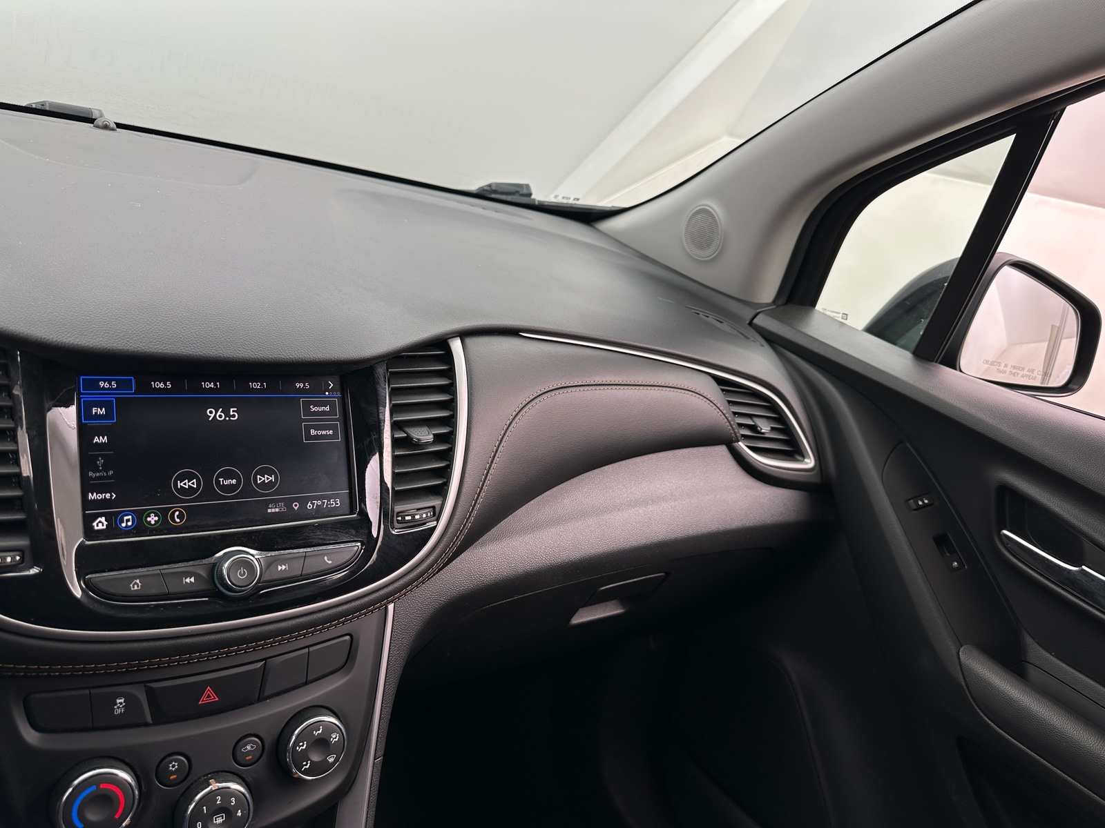 Thumbnail: 2020 Chevrolet Trax - 4