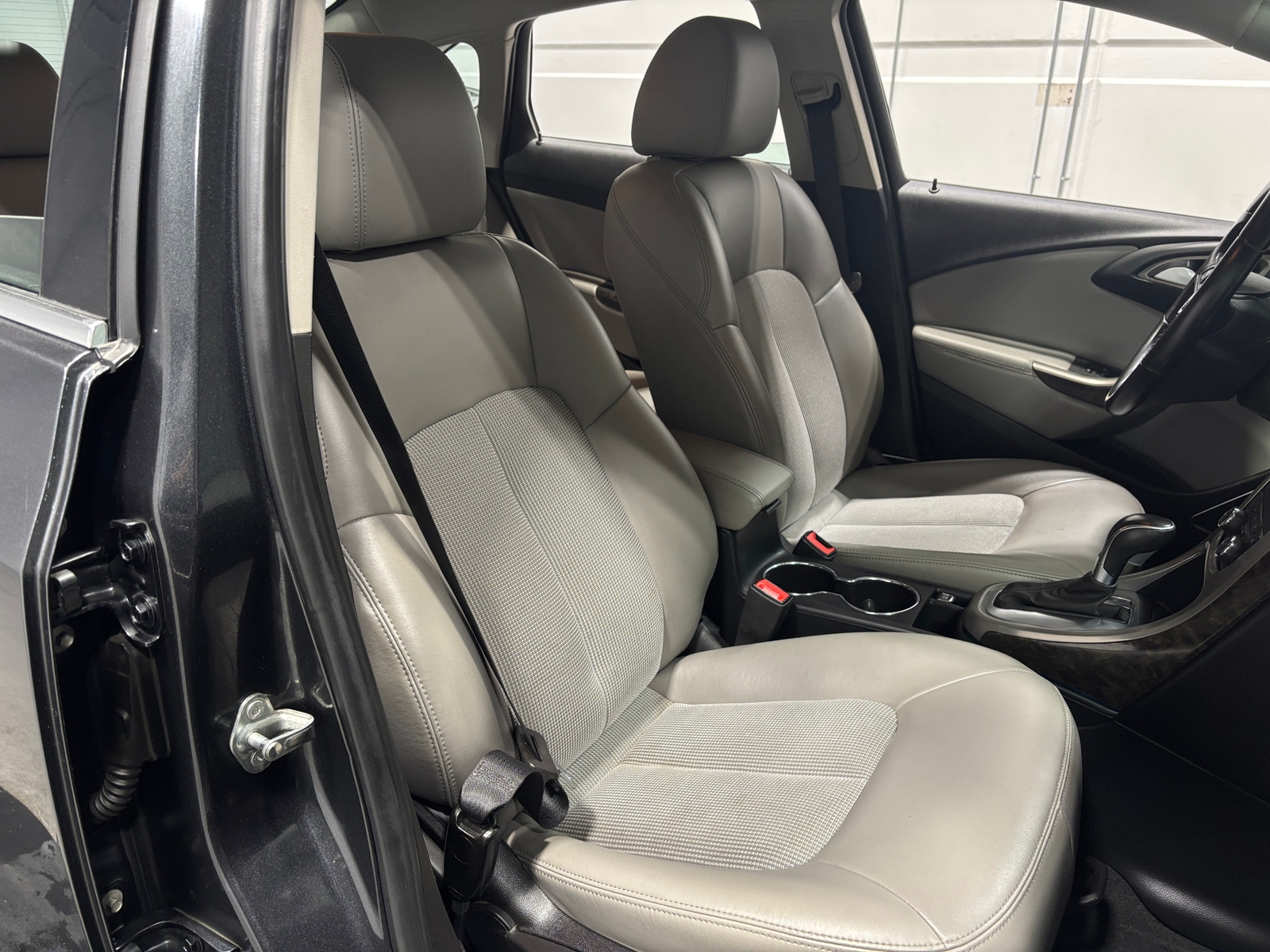 Thumbnail: 2016 Buick Verano - 2