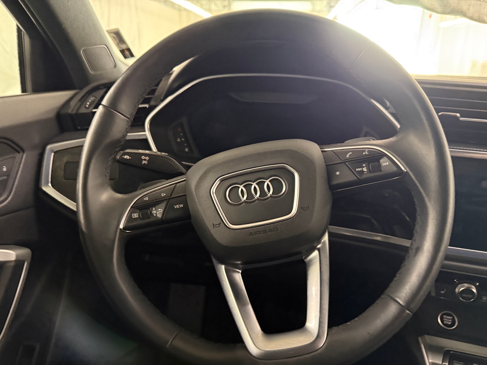 Thumbnail: 2021 Audi Q3 - 4