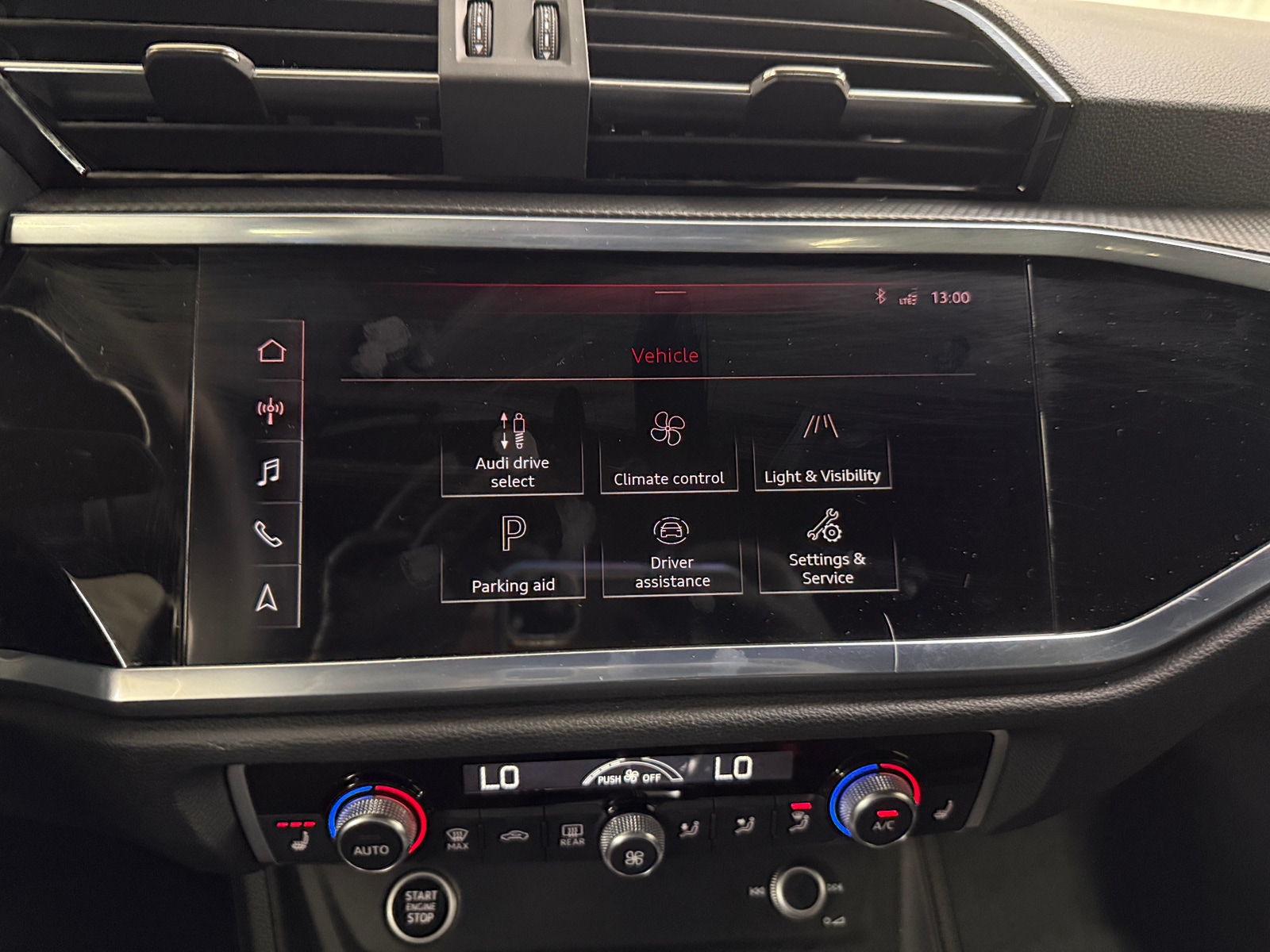 Thumbnail: 2021 Audi Q3 - 3