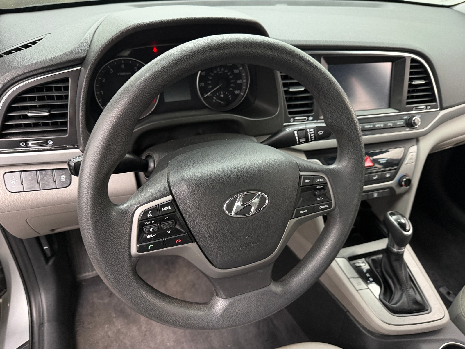 Thumbnail: 2017 Hyundai Elantra - 5