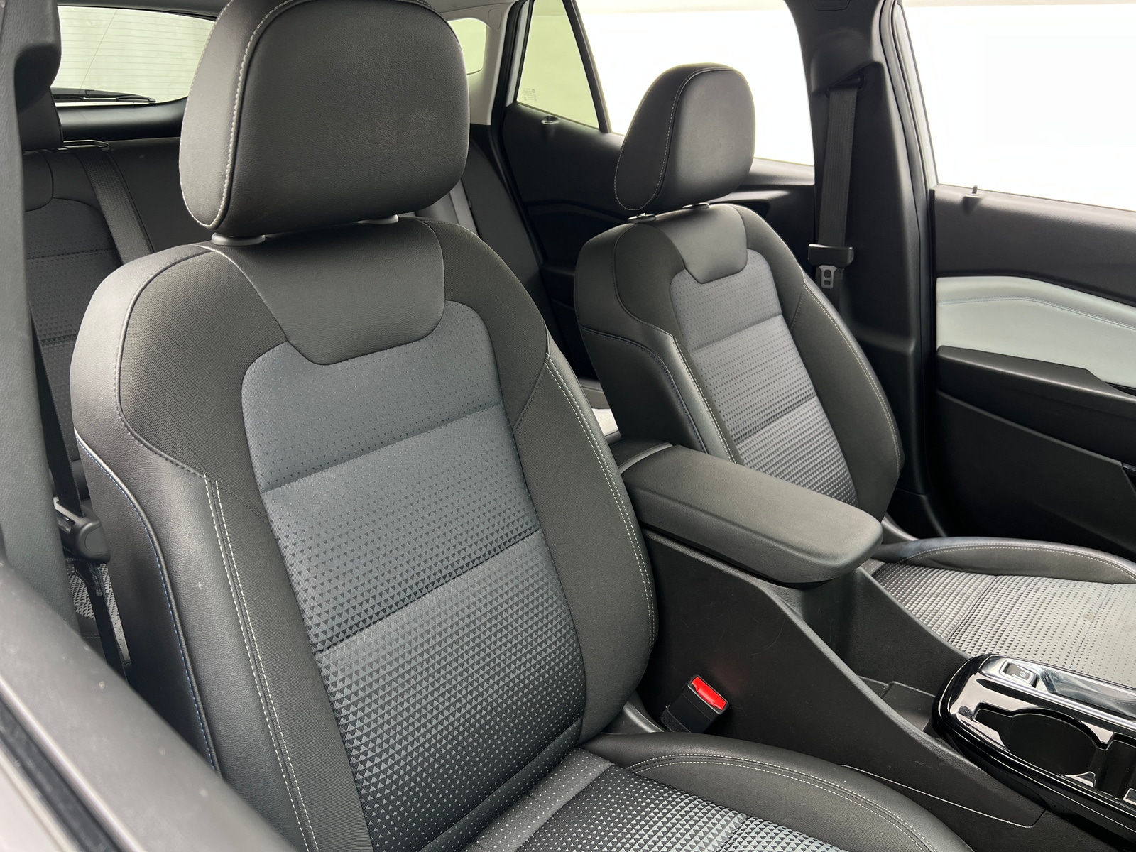 Thumbnail: 2025 Chevrolet Trax - 2