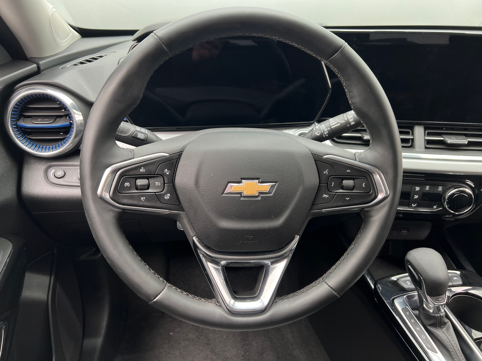 Thumbnail: 2025 Chevrolet Trax - 5