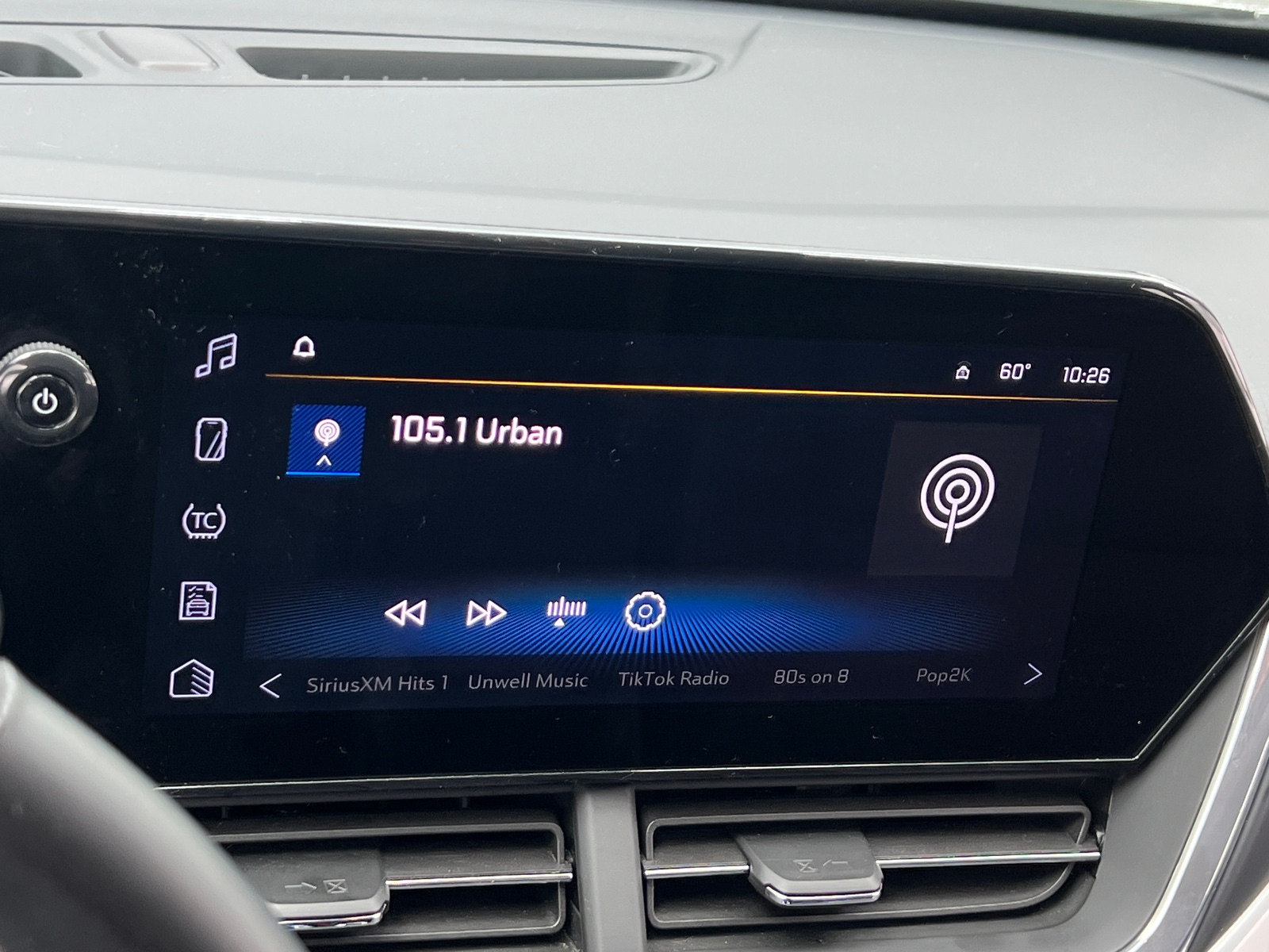 Thumbnail: 2025 Chevrolet Trax - 4