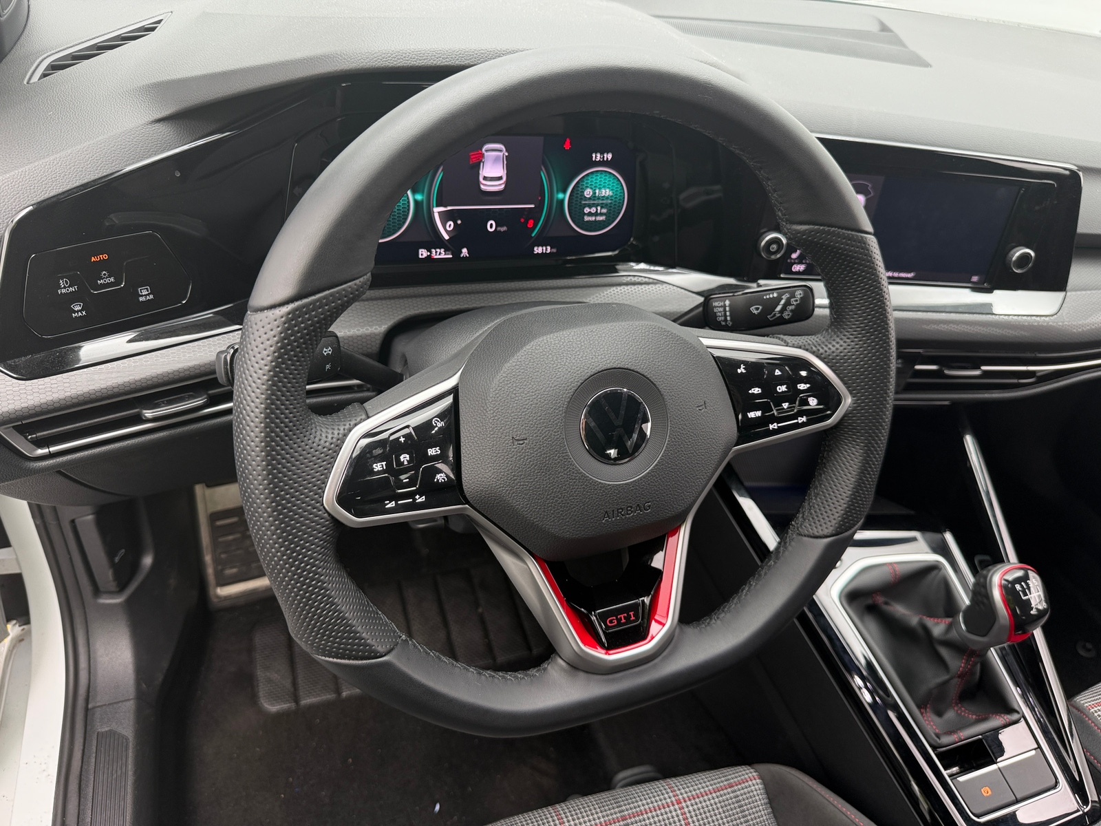 Thumbnail: 2023 Volkswagen Golf - 5