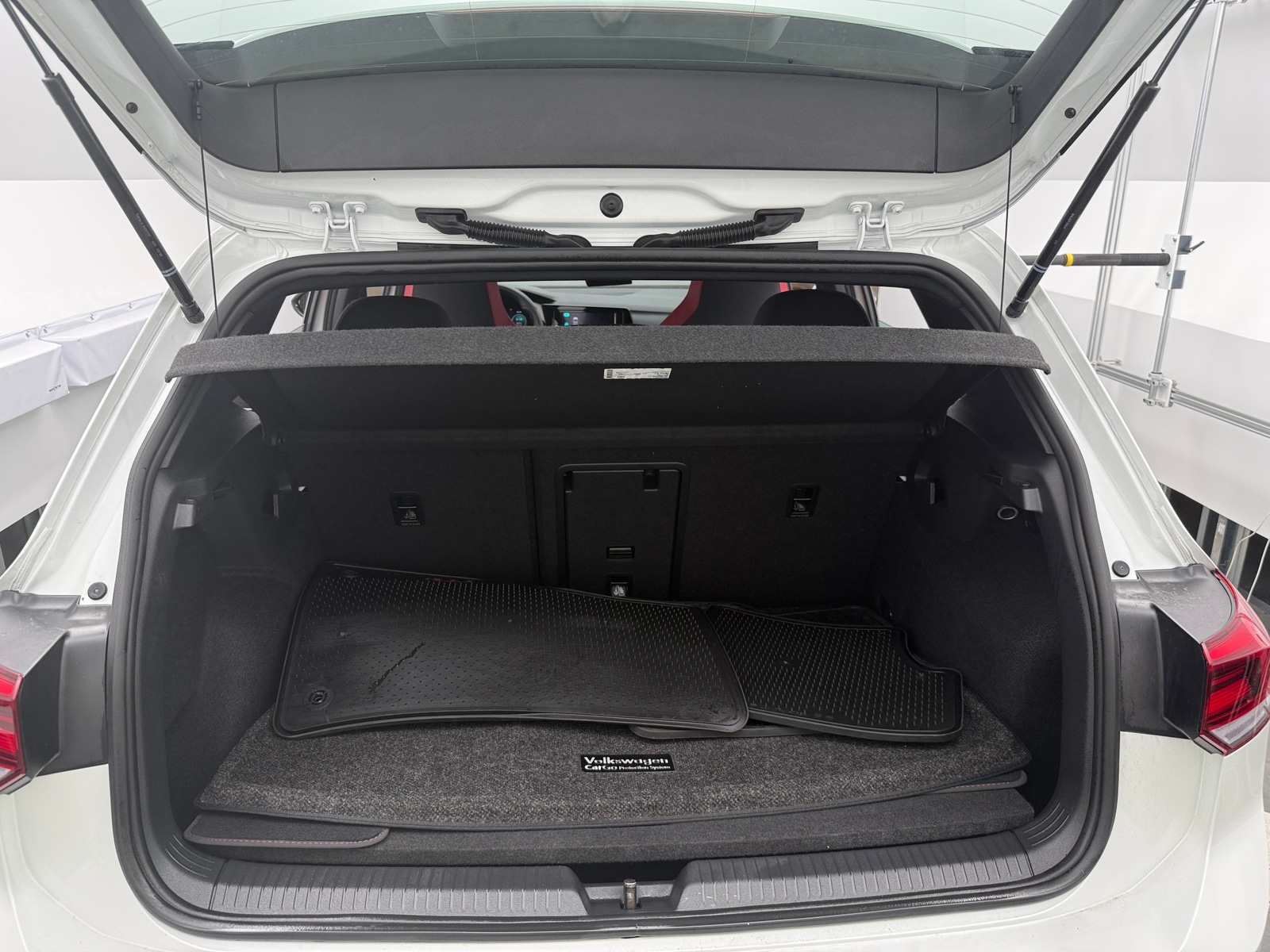 Thumbnail: 2023 Volkswagen Golf - 7