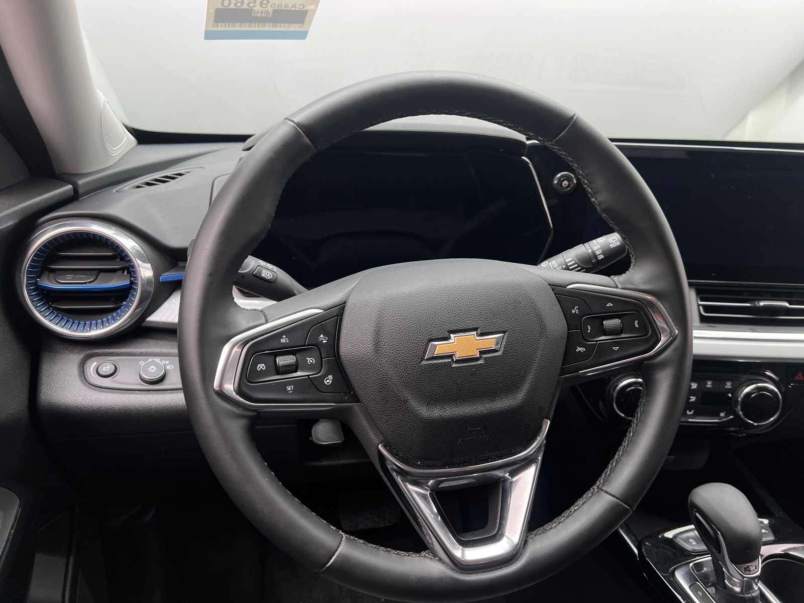 Thumbnail: 2025 Chevrolet Trax - 5