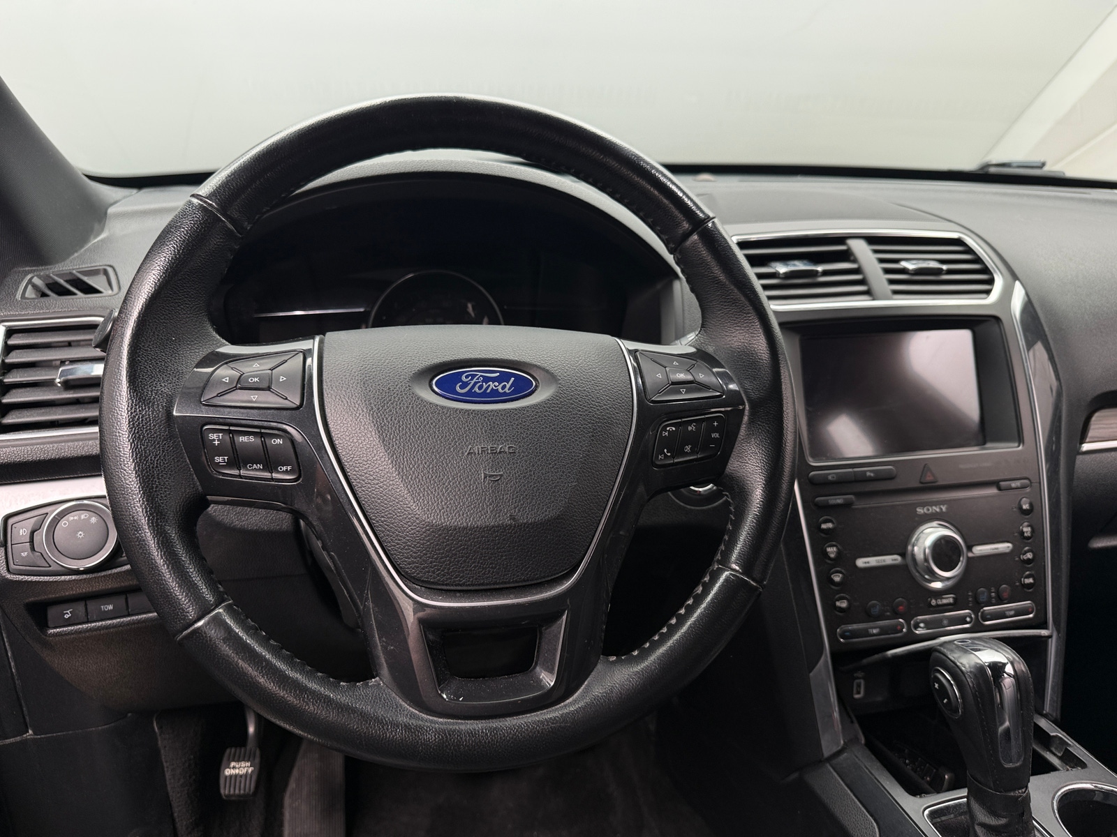 Thumbnail: 2019 Ford Explorer - 4